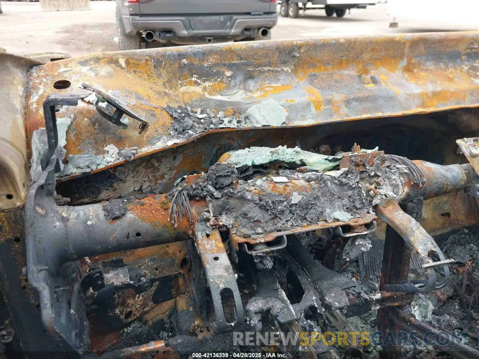 7 Photograph of a damaged car 1C4PJMBX4ND517170 JEEP CHEROKEE 2022