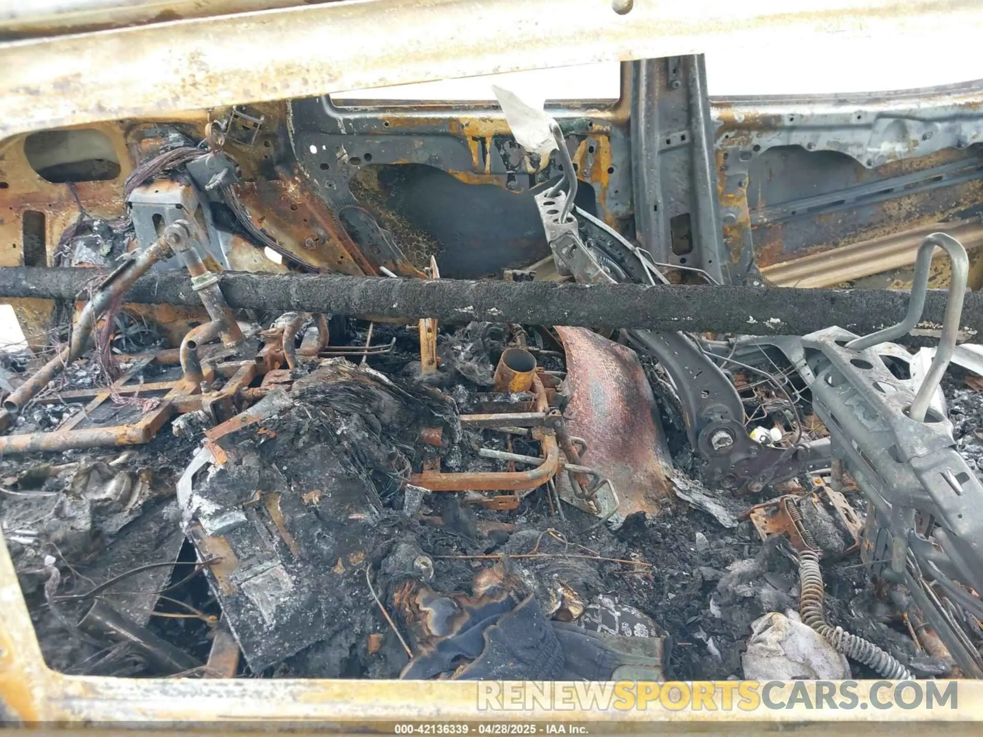8 Photograph of a damaged car 1C4PJMBX4ND517170 JEEP CHEROKEE 2022