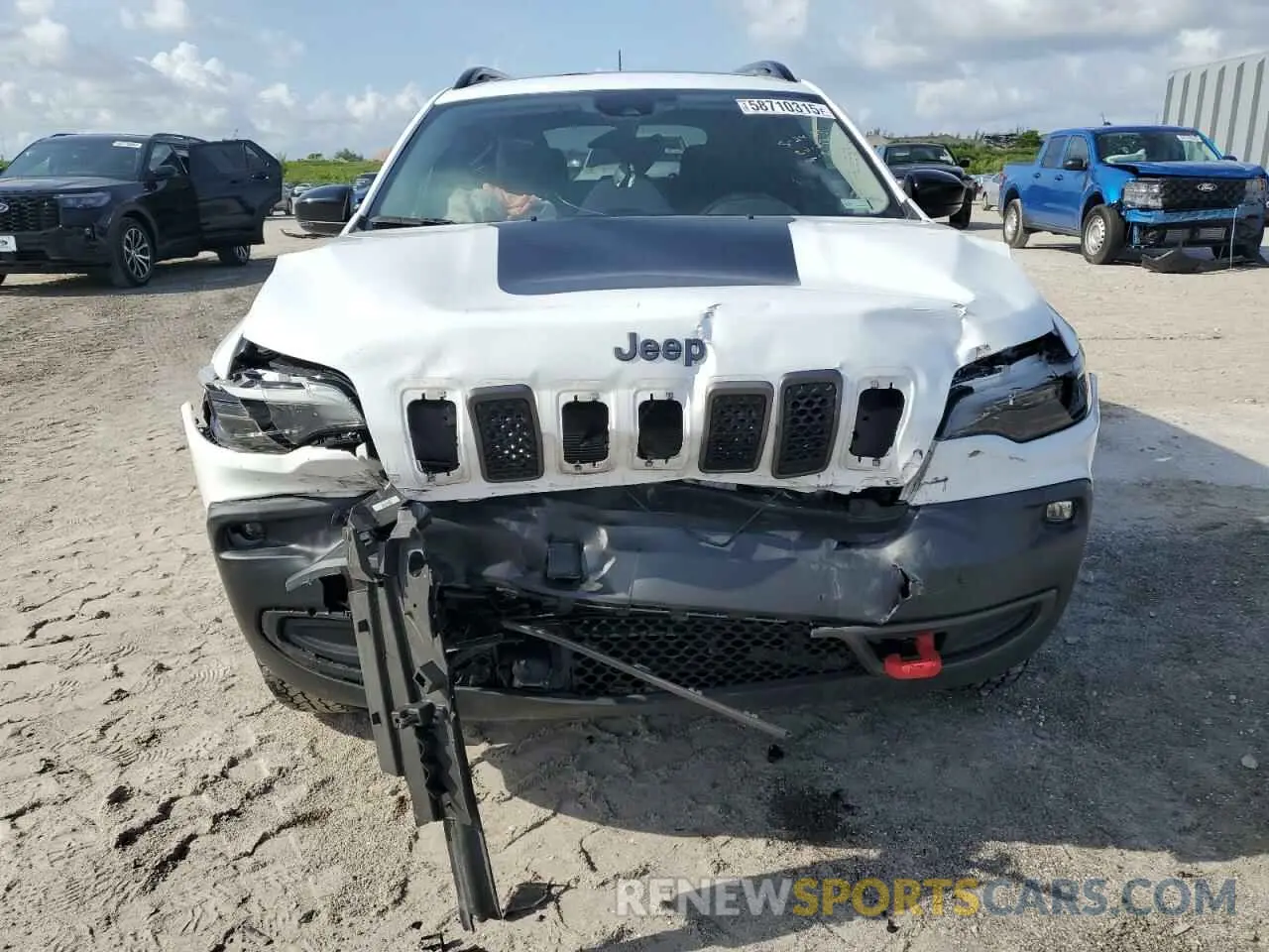 5 Photograph of a damaged car 1C4PJMBX4ND518819 JEEP CHEROKEE 2022