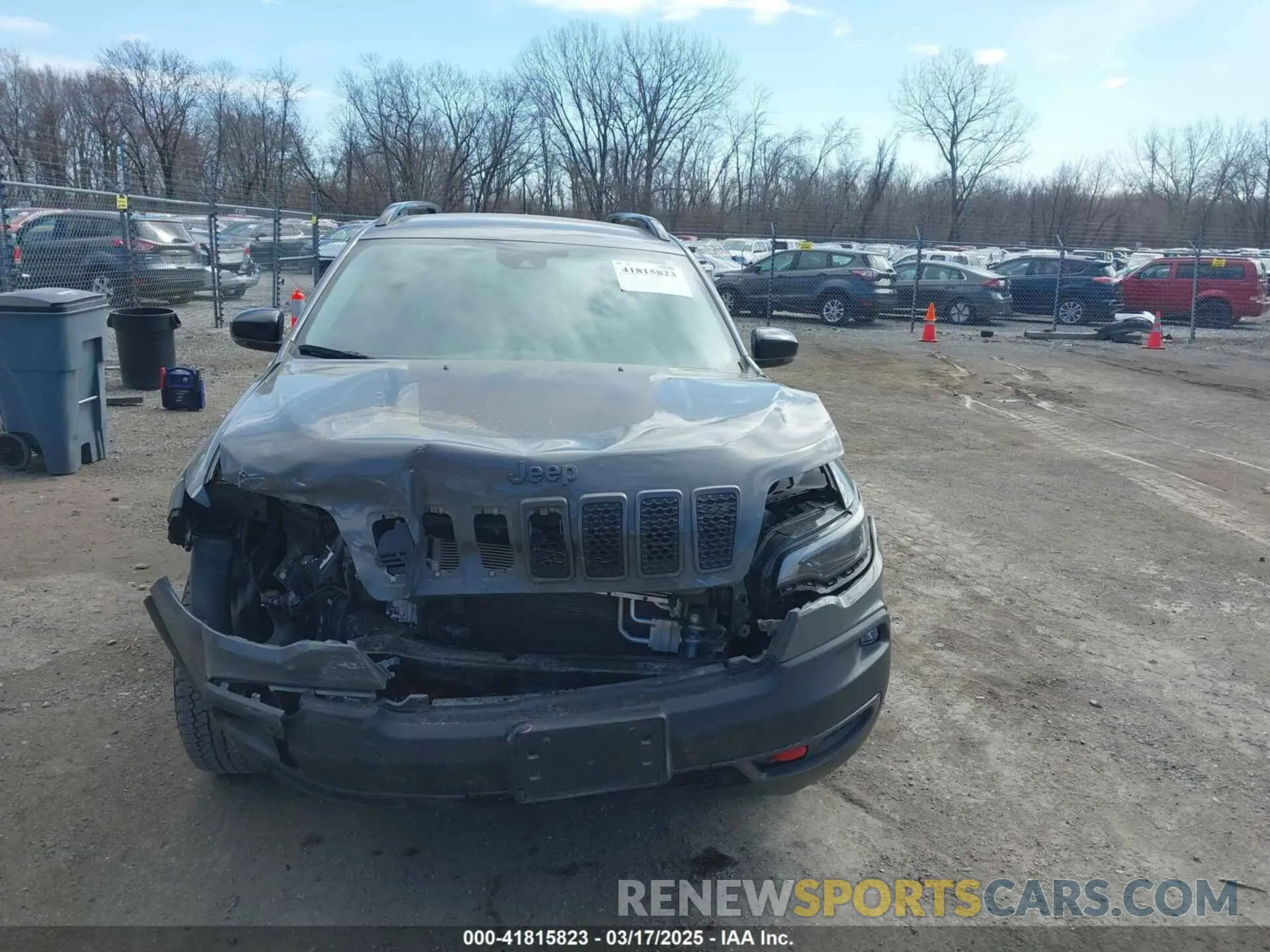 13 Photograph of a damaged car 1C4PJMBX5ND541929 JEEP CHEROKEE 2022