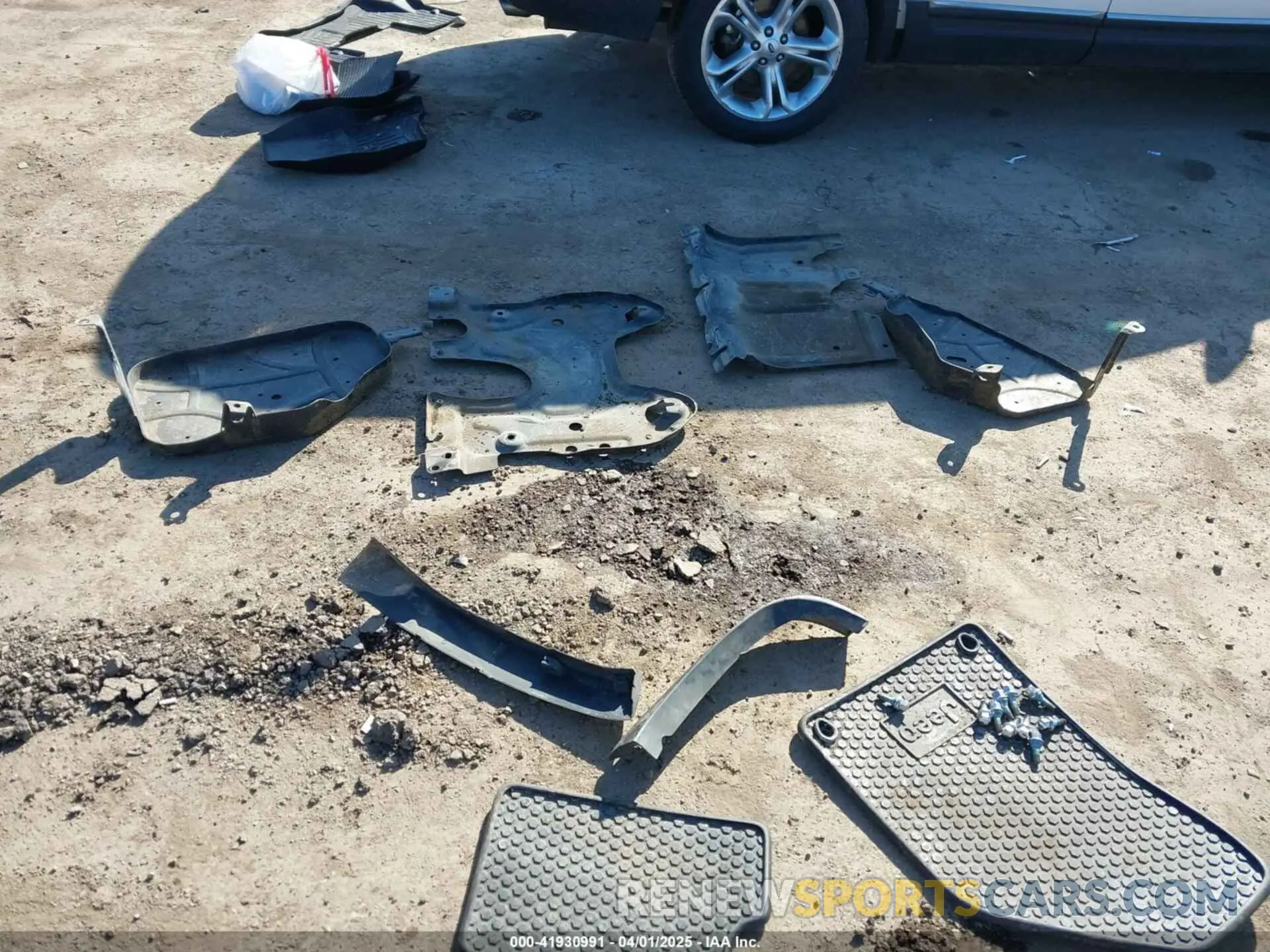 12 Photograph of a damaged car 1C4PJMBX5ND553336 JEEP CHEROKEE 2022