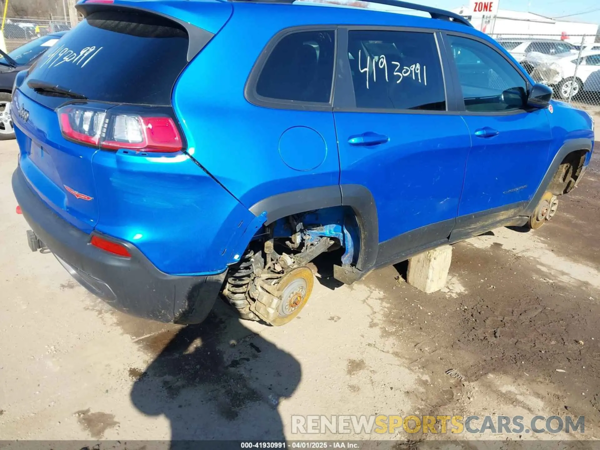 6 Photograph of a damaged car 1C4PJMBX5ND553336 JEEP CHEROKEE 2022