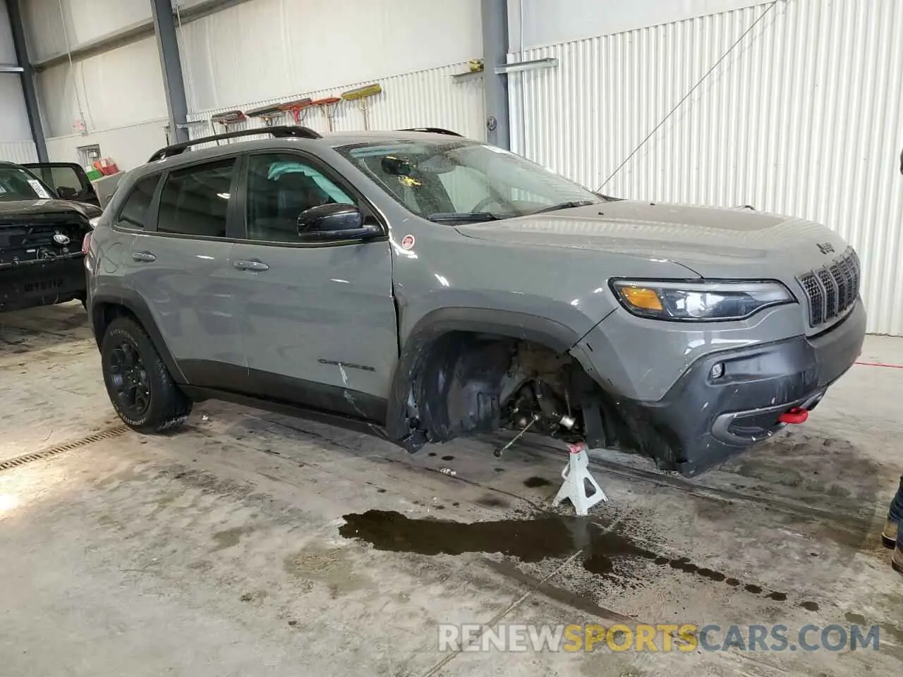 4 Photograph of a damaged car 1C4PJMBX7ND532150 JEEP CHEROKEE 2022