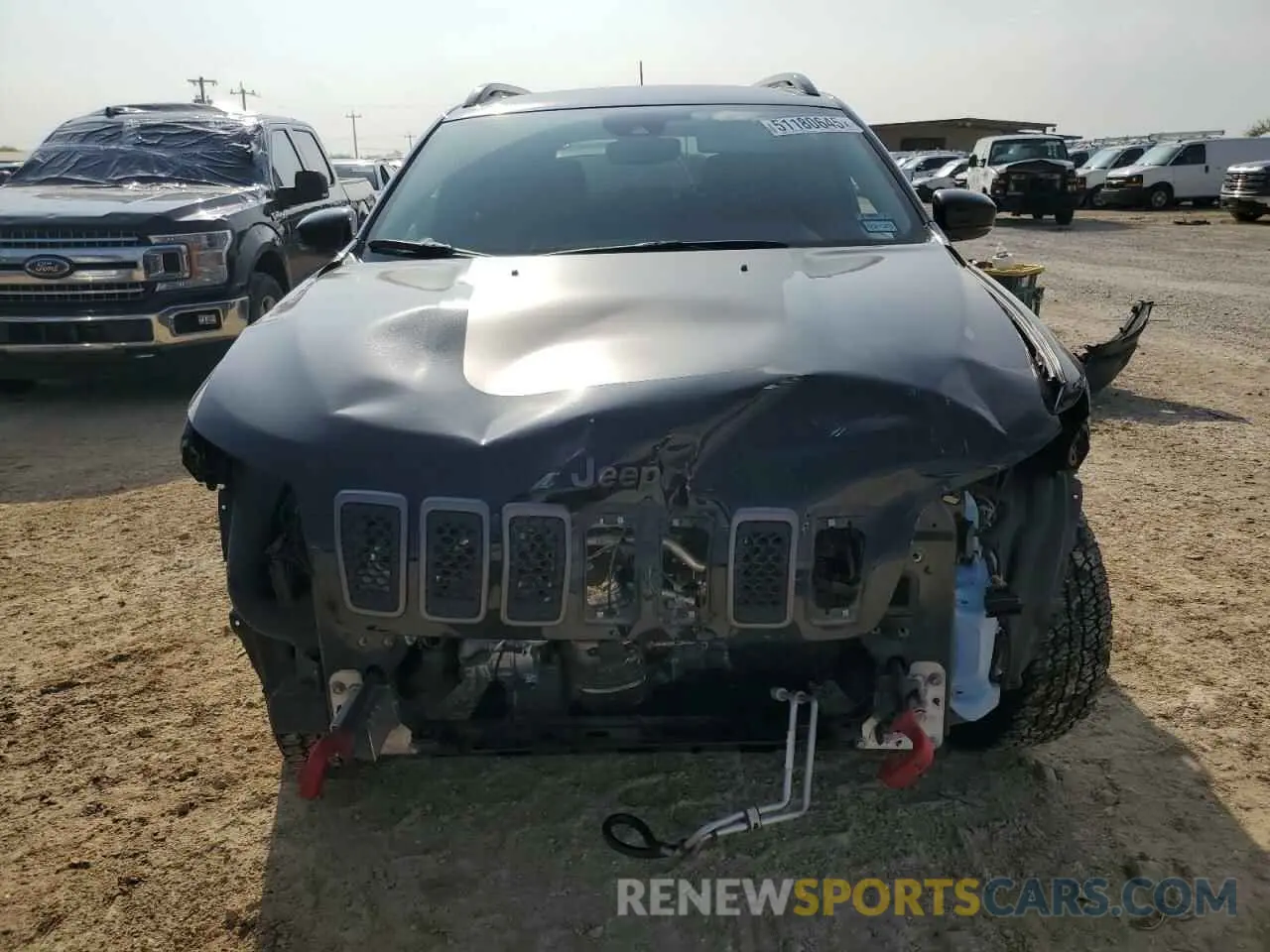 5 Photograph of a damaged car 1C4PJMBX8ND502686 JEEP CHEROKEE 2022