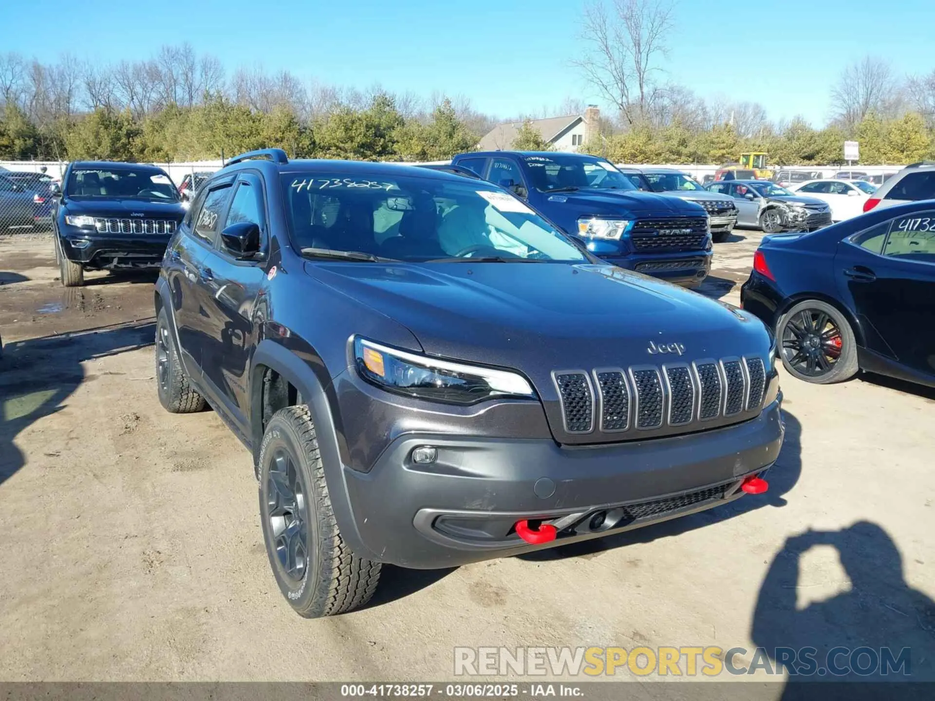 1 Photograph of a damaged car 1C4PJMBX9ND522235 JEEP CHEROKEE 2022