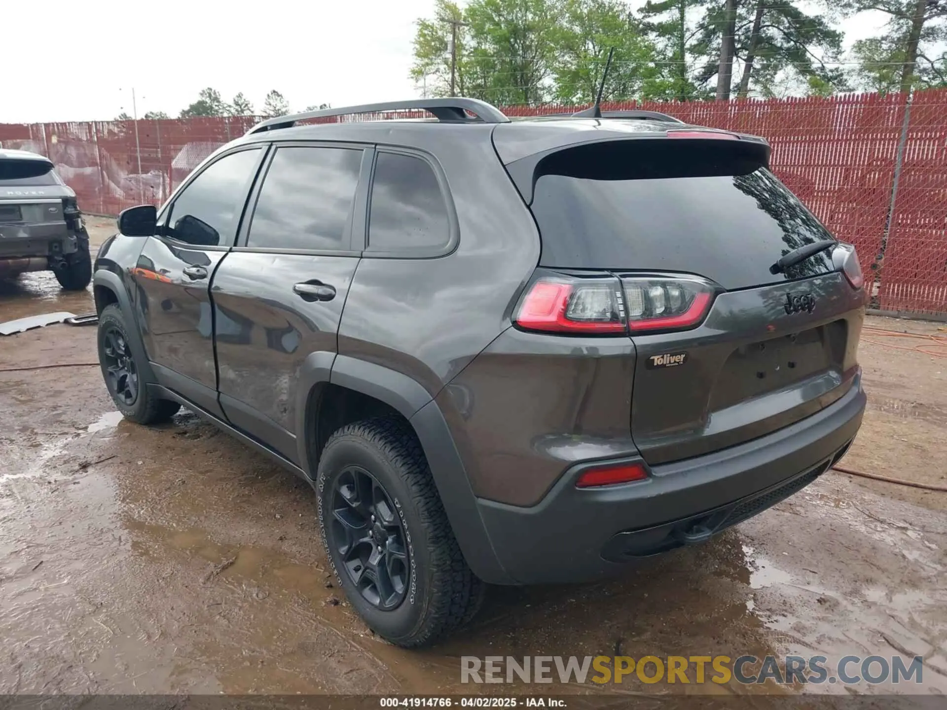 3 Photograph of a damaged car 1C4PJMCX1ND528898 JEEP CHEROKEE 2022