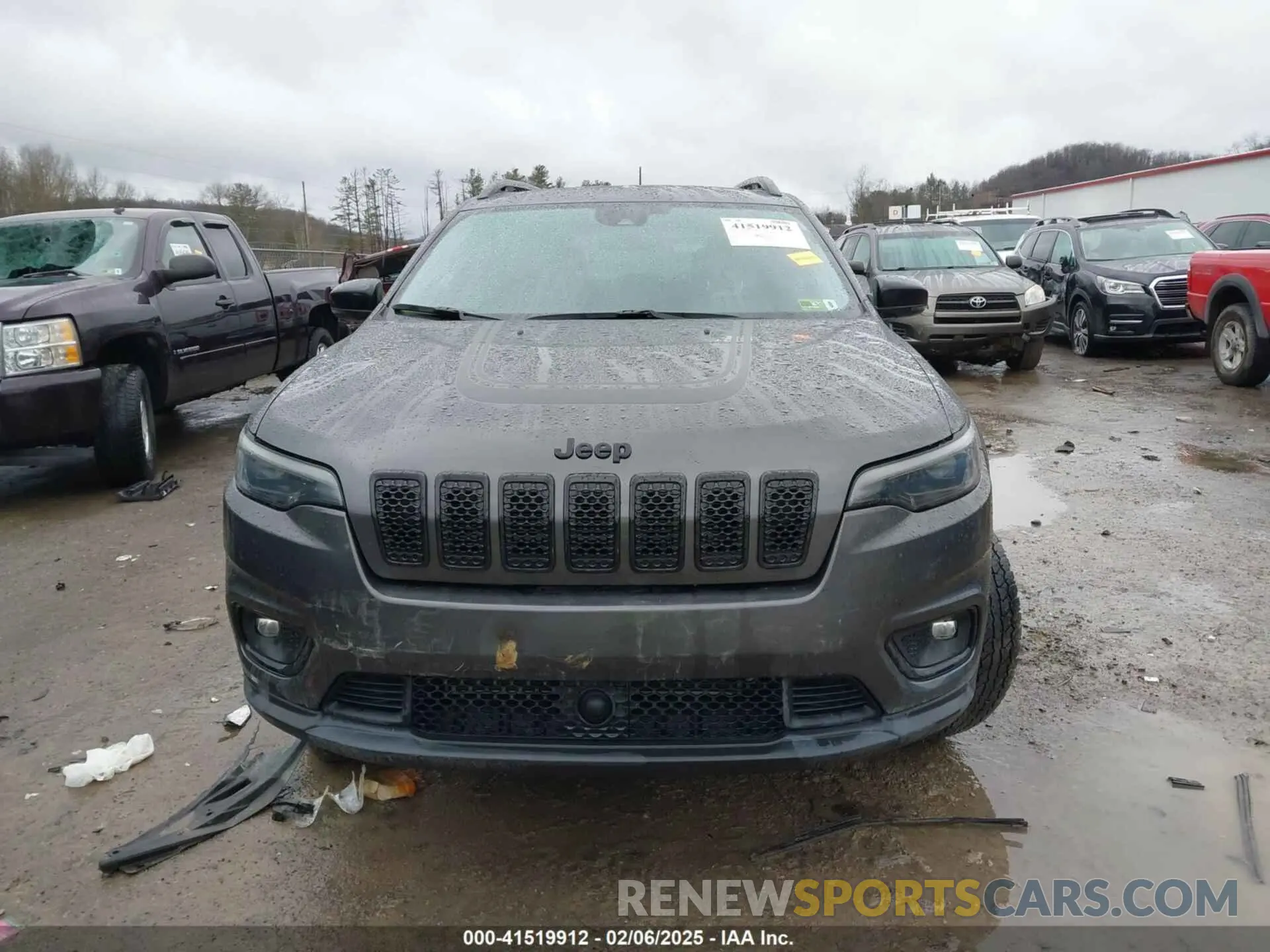 12 Photograph of a damaged car 1C4PJMCX4ND525297 JEEP CHEROKEE 2022