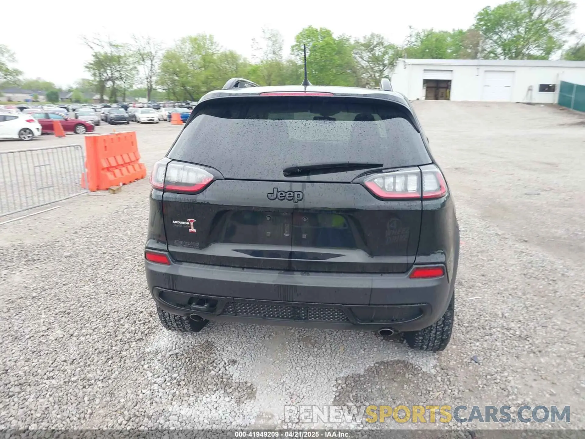 16 Photograph of a damaged car 1C4PJMCX6ND554963 JEEP CHEROKEE 2022