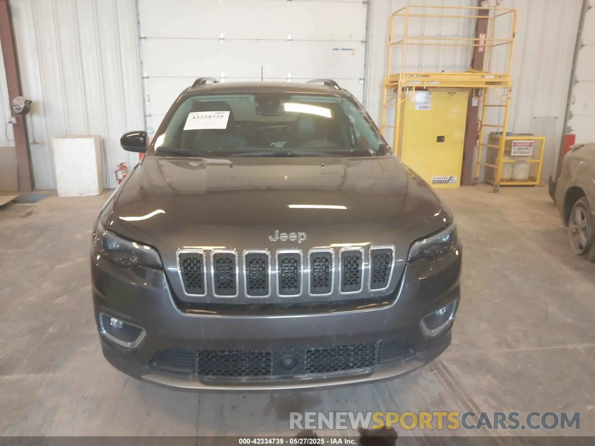 13 Photograph of a damaged car 1C4PJMDX6ND531424 JEEP CHEROKEE 2022