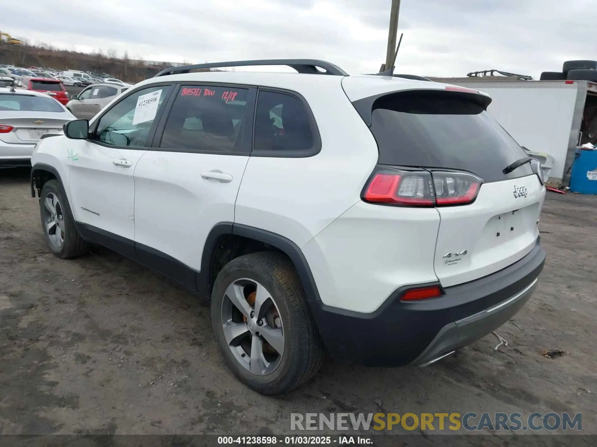 3 Photograph of a damaged car 1C4PJMDX6ND550698 JEEP CHEROKEE 2022