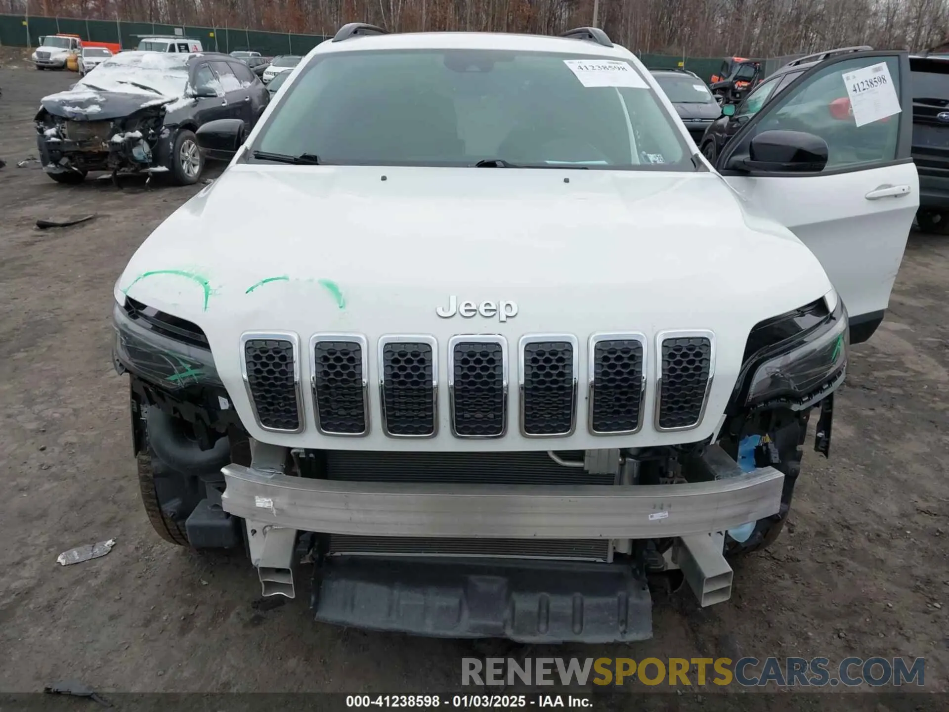 6 Photograph of a damaged car 1C4PJMDX6ND550698 JEEP CHEROKEE 2022