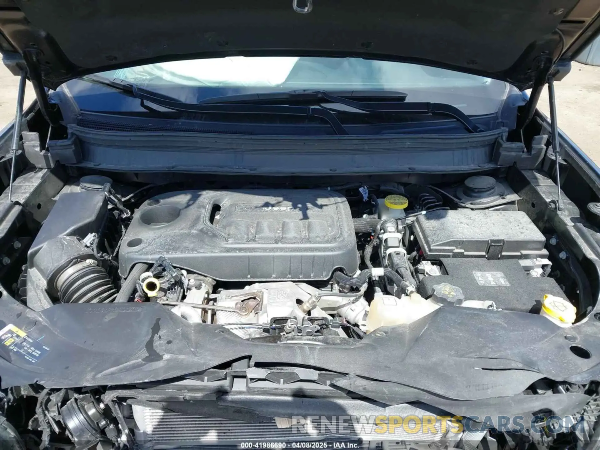 10 Photograph of a damaged car 1C4PJMMN1ND527294 JEEP CHEROKEE 2022