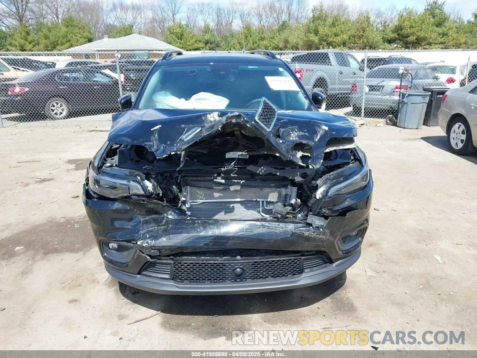 13 Photograph of a damaged car 1C4PJMMN1ND527294 JEEP CHEROKEE 2022
