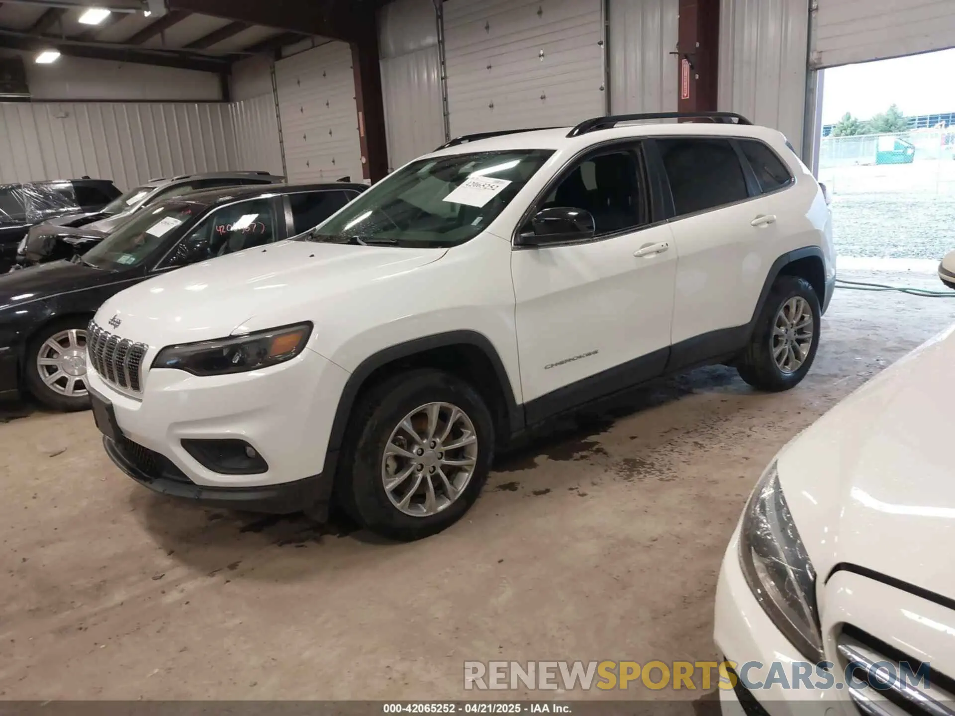 2 Photograph of a damaged car 1C4PJMMN2ND508429 JEEP CHEROKEE 2022