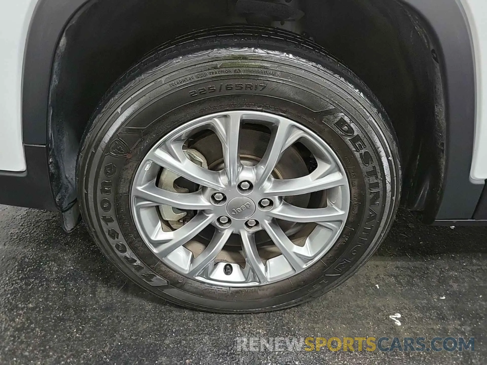 20 Photograph of a damaged car 1C4PJMMX2ND512711 JEEP CHEROKEE 2022