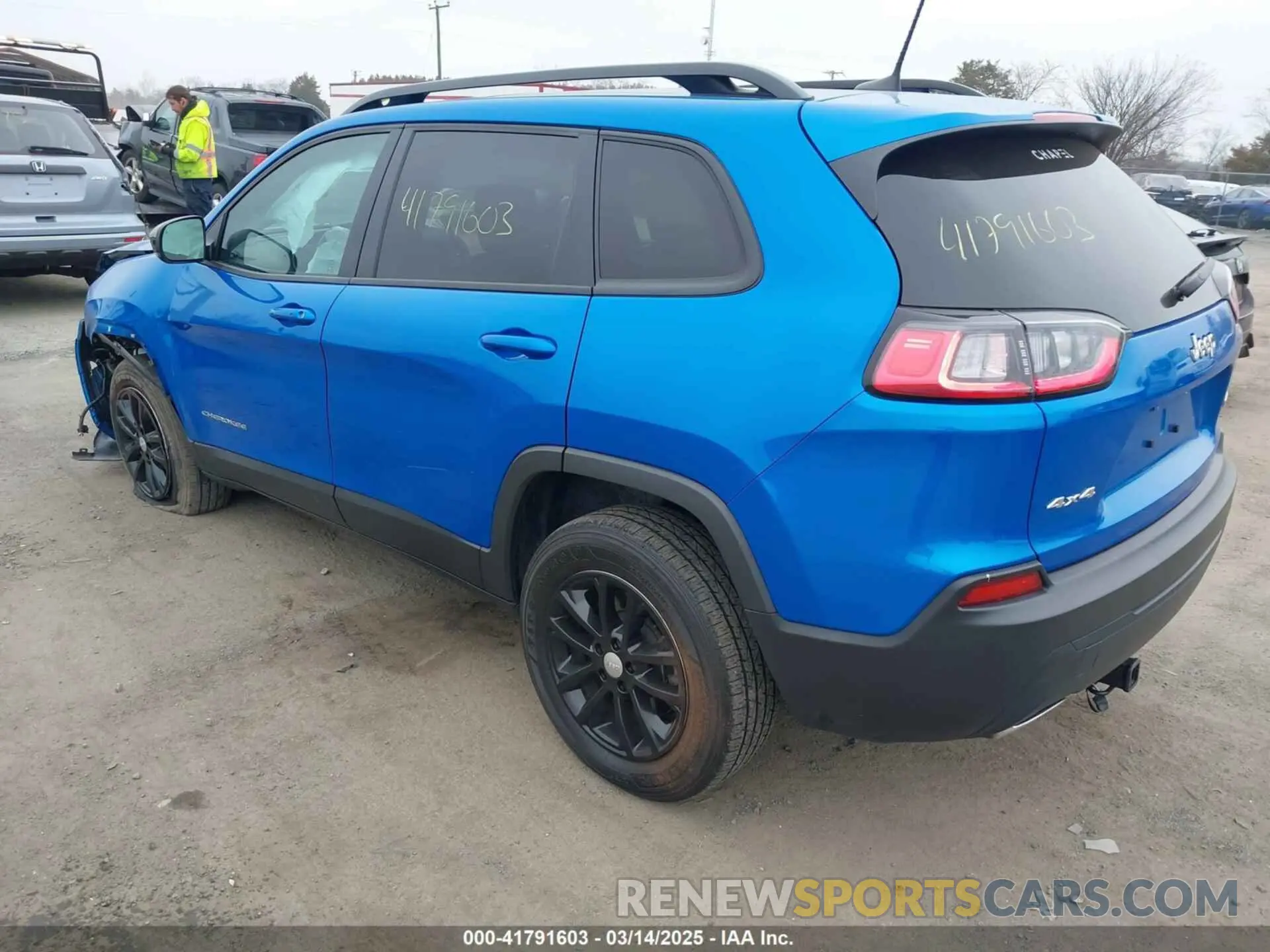3 Photograph of a damaged car 1C4PJMMX3ND536435 JEEP CHEROKEE 2022