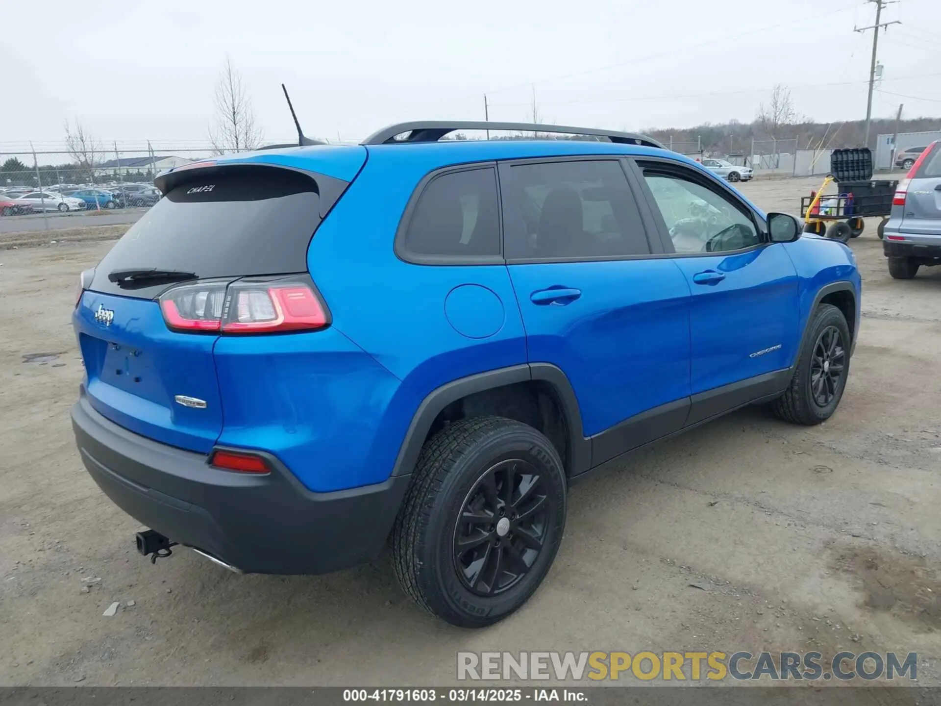 4 Photograph of a damaged car 1C4PJMMX3ND536435 JEEP CHEROKEE 2022