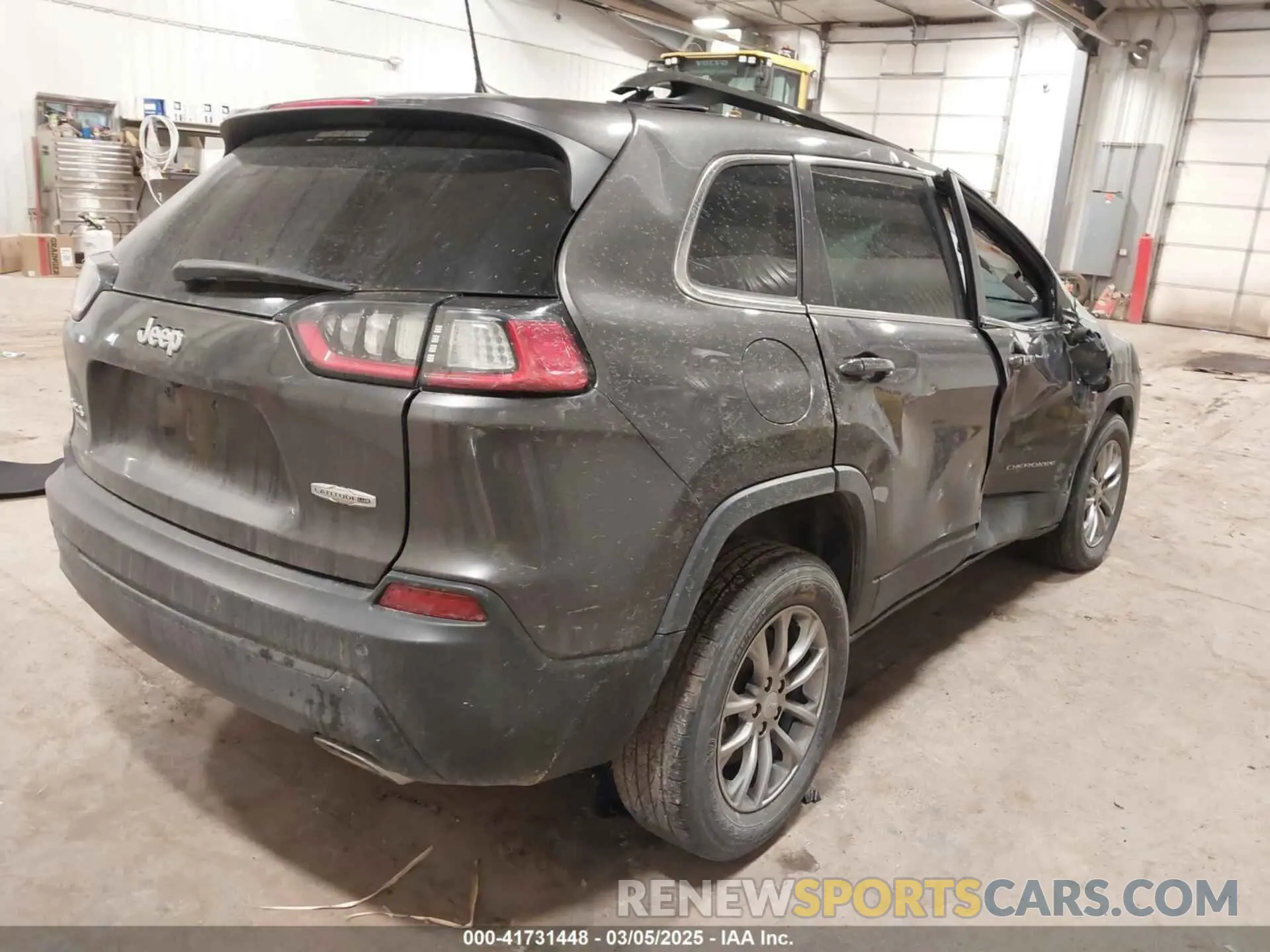4 Photograph of a damaged car 1C4PJMMX7ND508394 JEEP CHEROKEE 2022