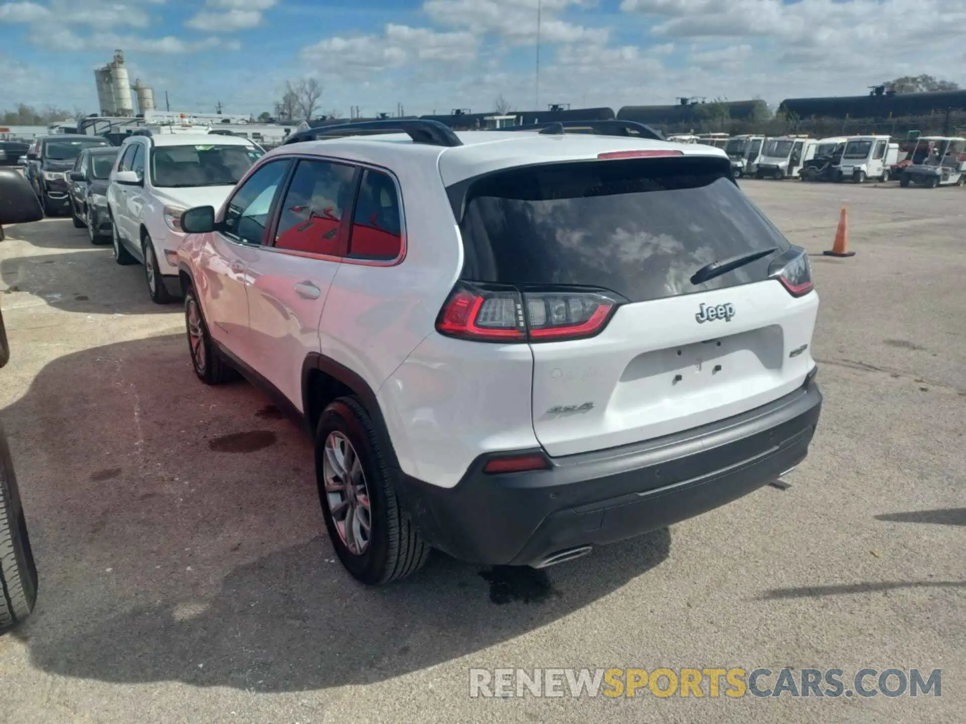 16 Photograph of a damaged car 1C4PJMMX8ND505908 JEEP CHEROKEE 2022