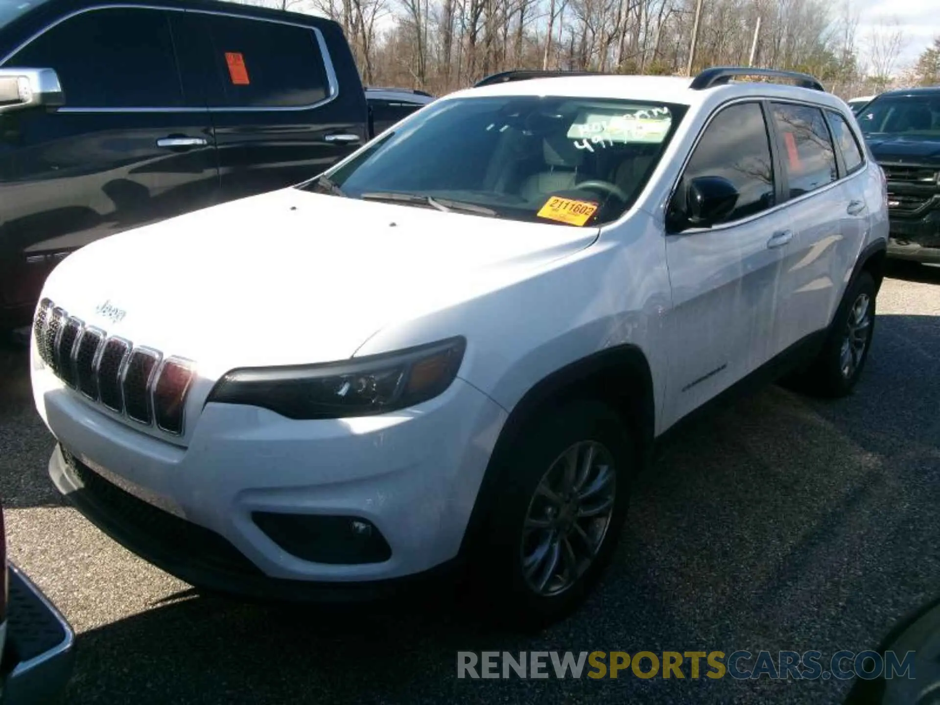 3 Photograph of a damaged car 1C4PJMMX8ND505911 JEEP CHEROKEE 2022