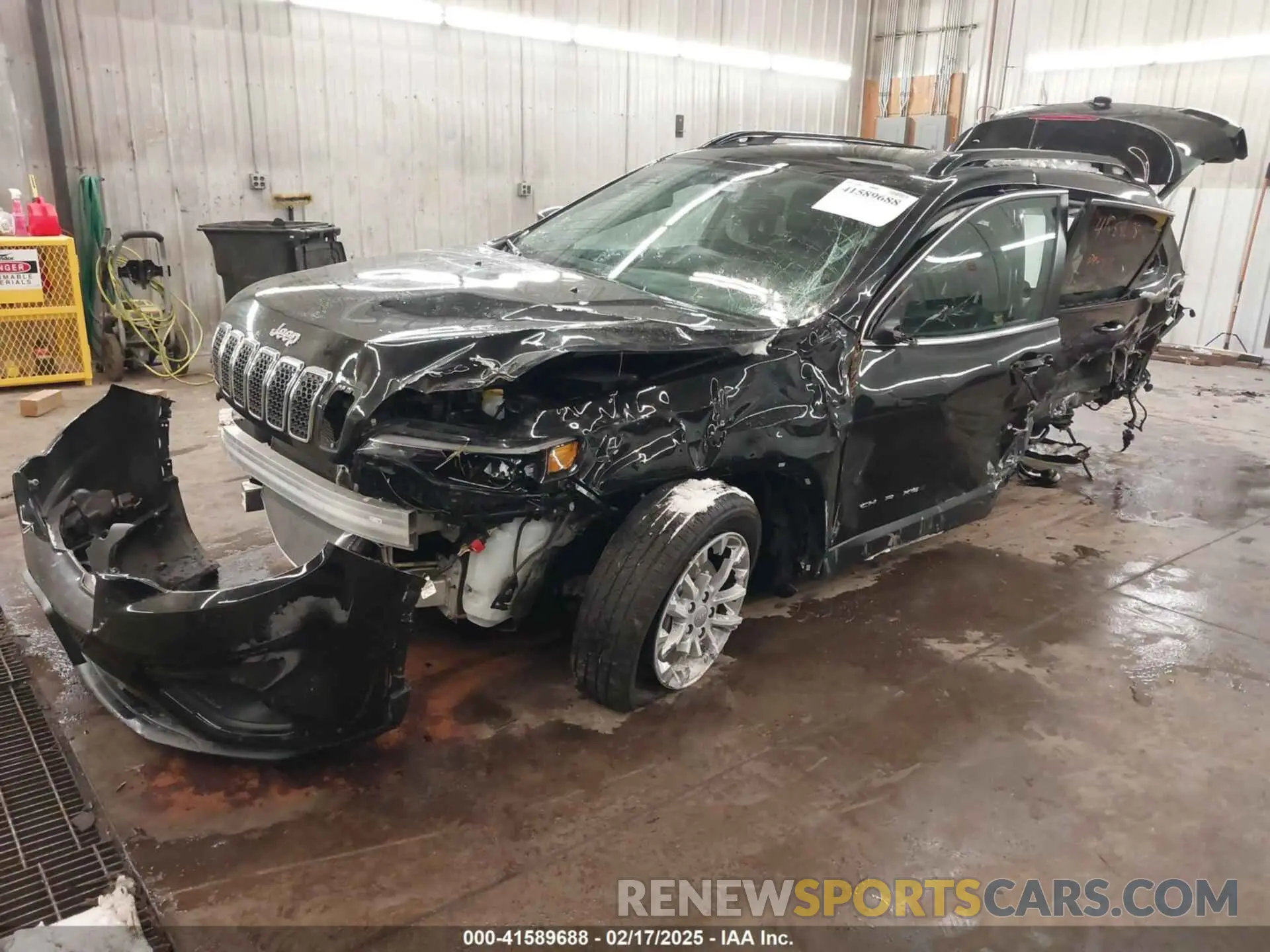 2 Photograph of a damaged car 1C4PJMMXXND502346 JEEP CHEROKEE 2022