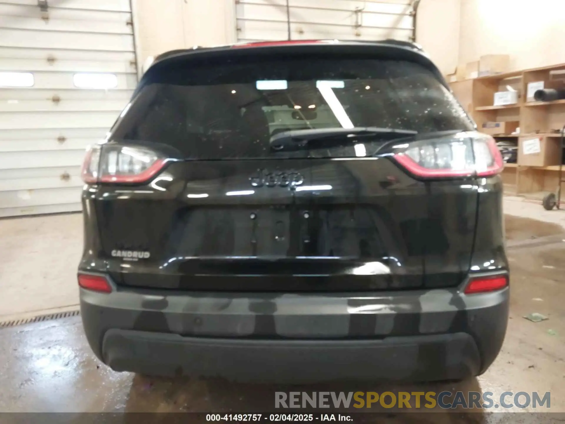 16 Photograph of a damaged car 1C4PJMMB3PD106265 JEEP CHEROKEE 2023