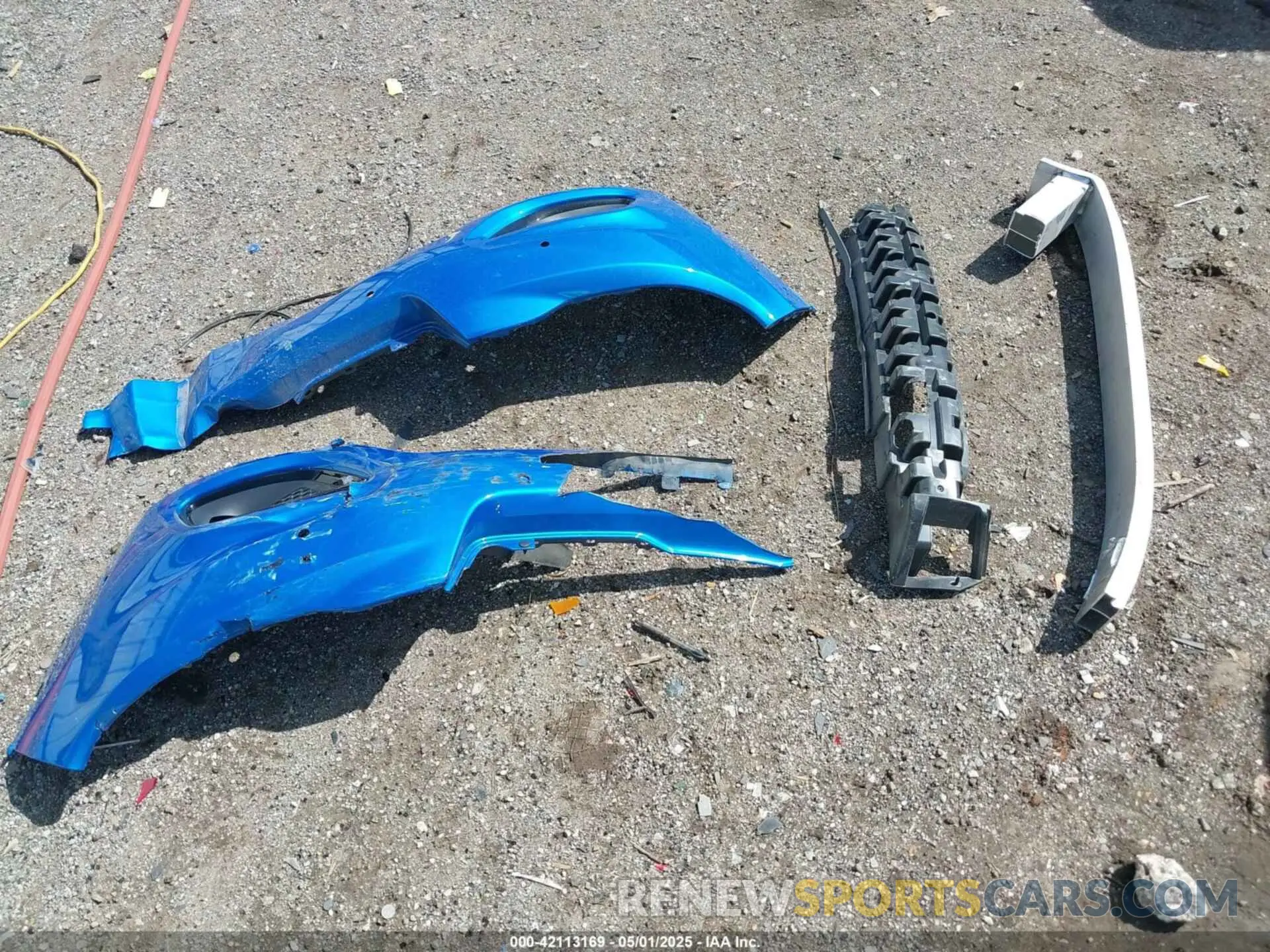 12 Photograph of a damaged car 1C4PJMMB5PD108096 JEEP CHEROKEE 2023