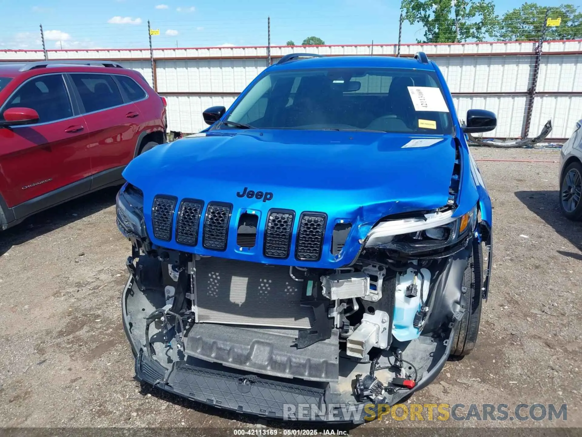 13 Photograph of a damaged car 1C4PJMMB5PD108096 JEEP CHEROKEE 2023