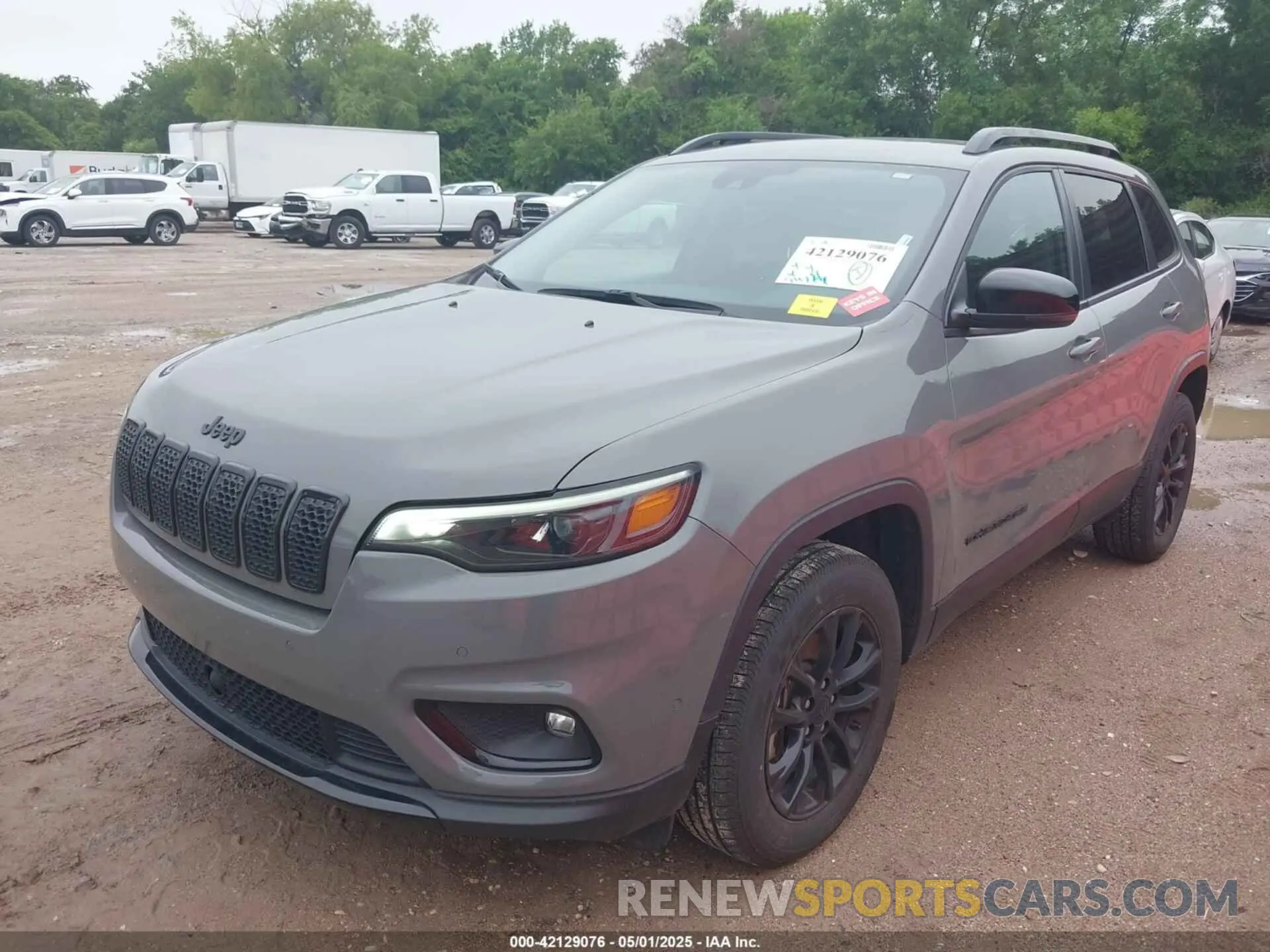 2 Photograph of a damaged car 1C4PJMMB5PD114674 JEEP CHEROKEE 2023