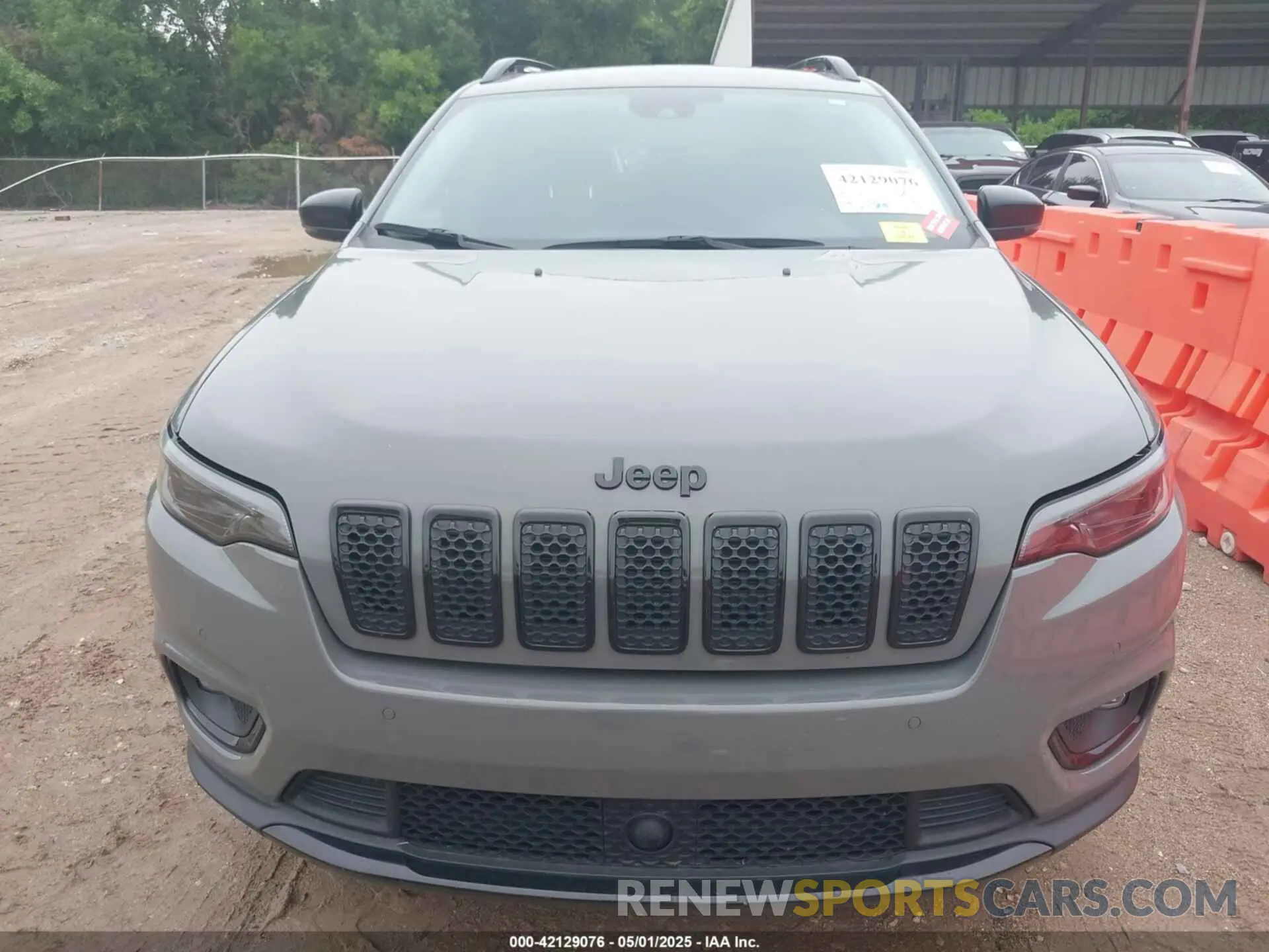 6 Photograph of a damaged car 1C4PJMMB5PD114674 JEEP CHEROKEE 2023