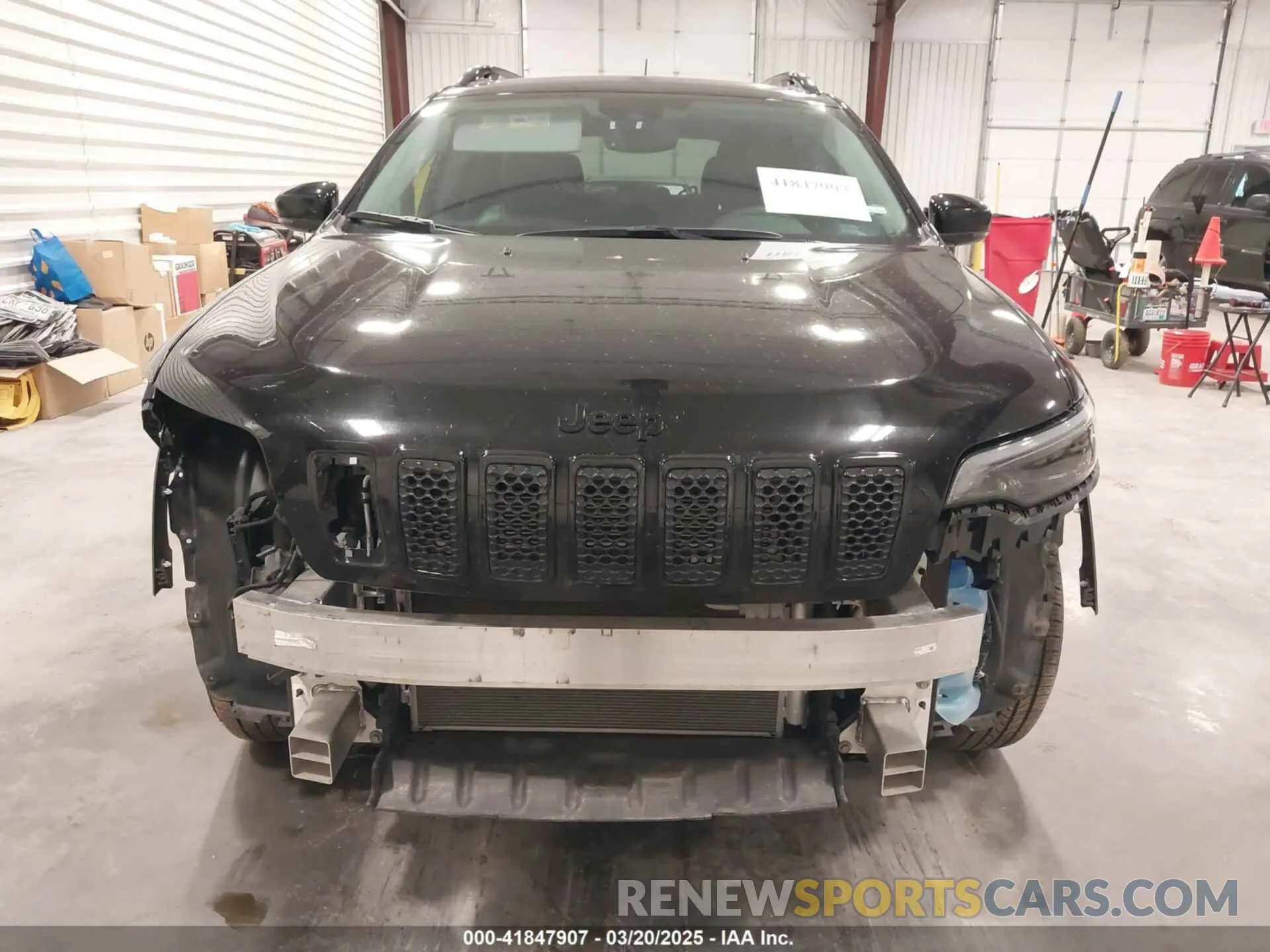13 Photograph of a damaged car 1C4PJMMB8PD109632 JEEP CHEROKEE 2023