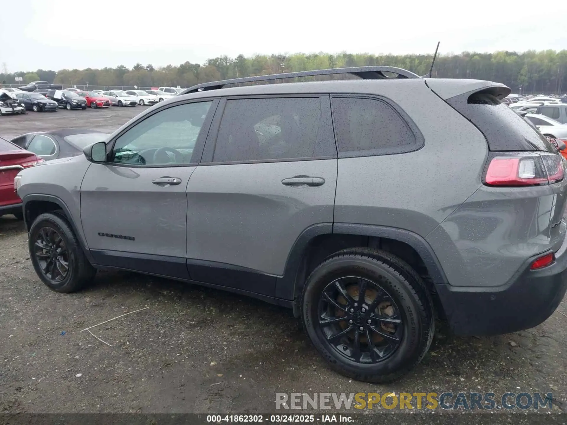 14 Photograph of a damaged car 1C4PJMMB8PD114958 JEEP CHEROKEE 2023