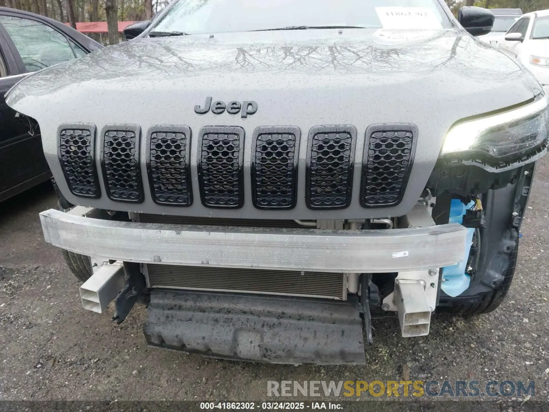 17 Photograph of a damaged car 1C4PJMMB8PD114958 JEEP CHEROKEE 2023