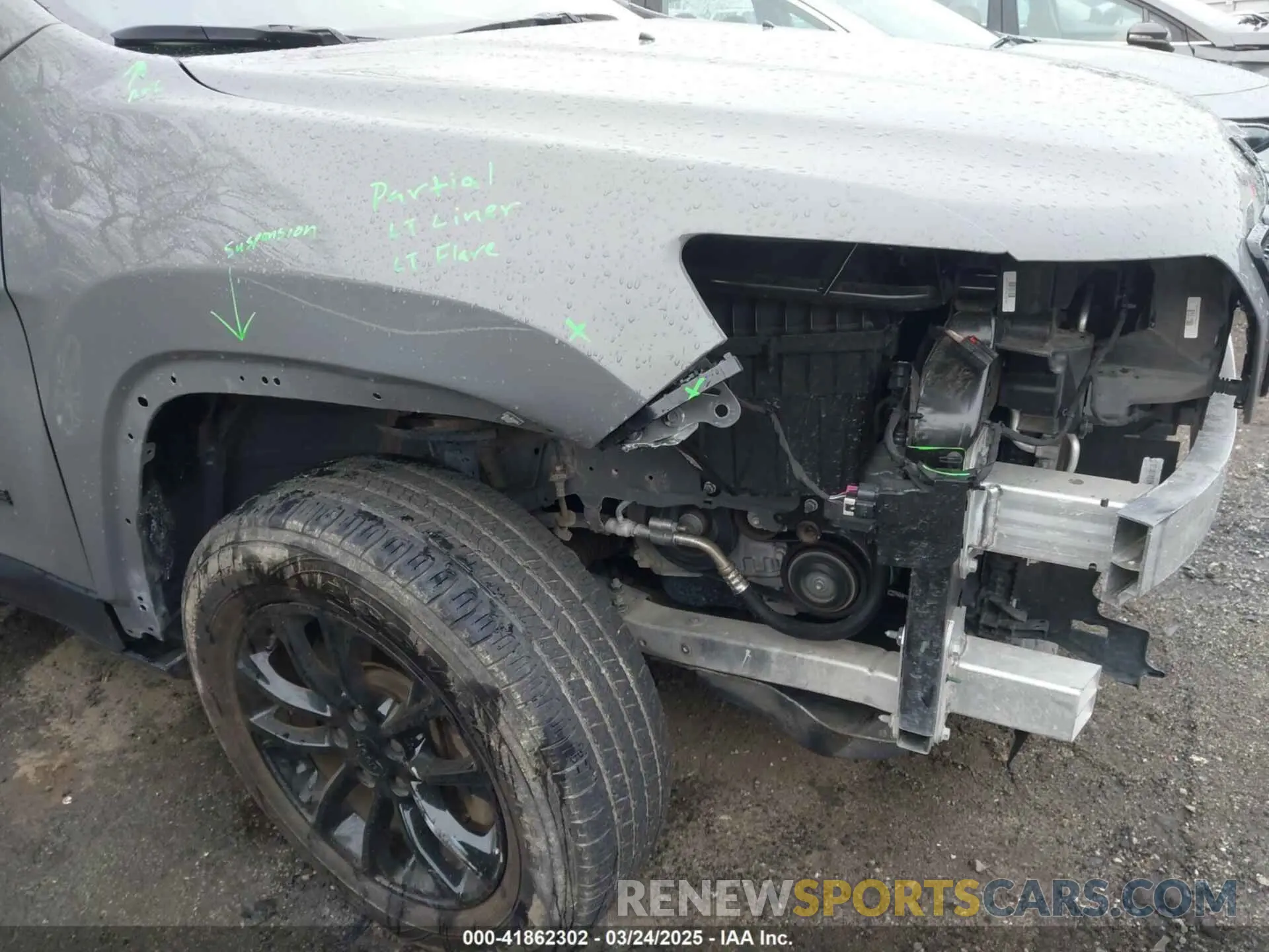 18 Photograph of a damaged car 1C4PJMMB8PD114958 JEEP CHEROKEE 2023