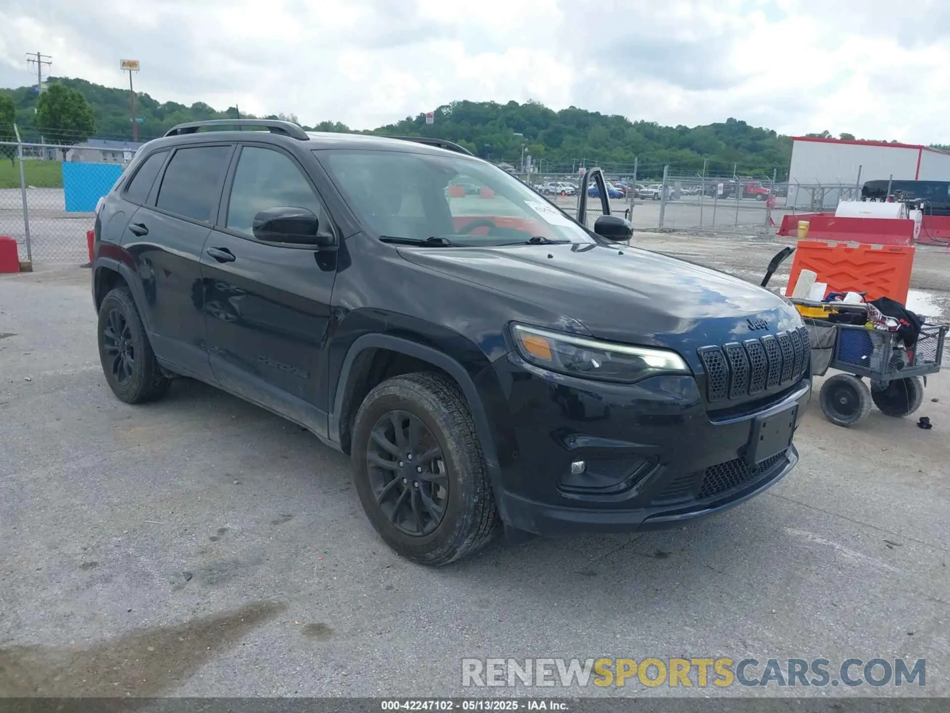 1 Photograph of a damaged car 1C4PJMMB9PD105976 JEEP CHEROKEE 2023