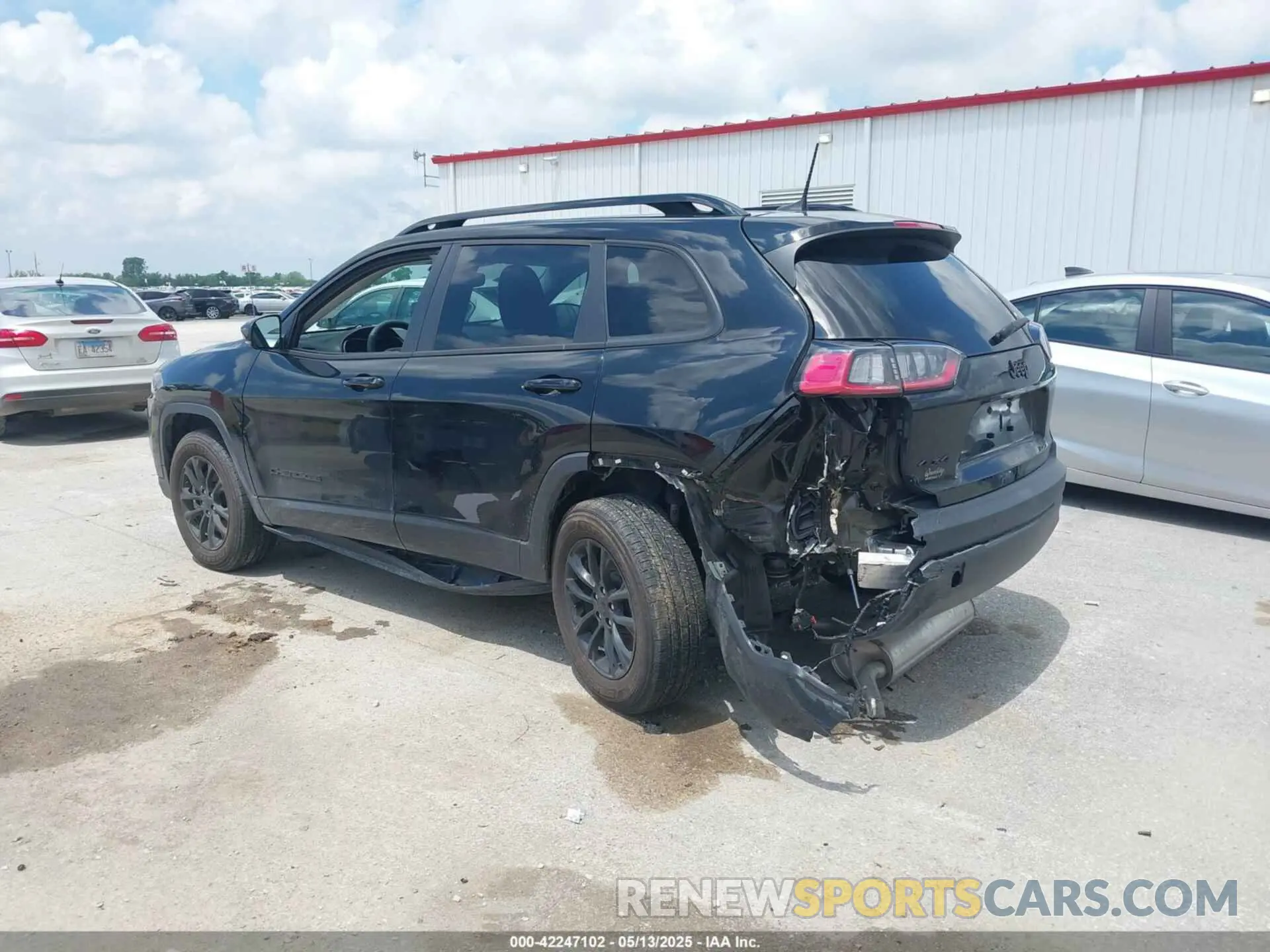 3 Photograph of a damaged car 1C4PJMMB9PD105976 JEEP CHEROKEE 2023