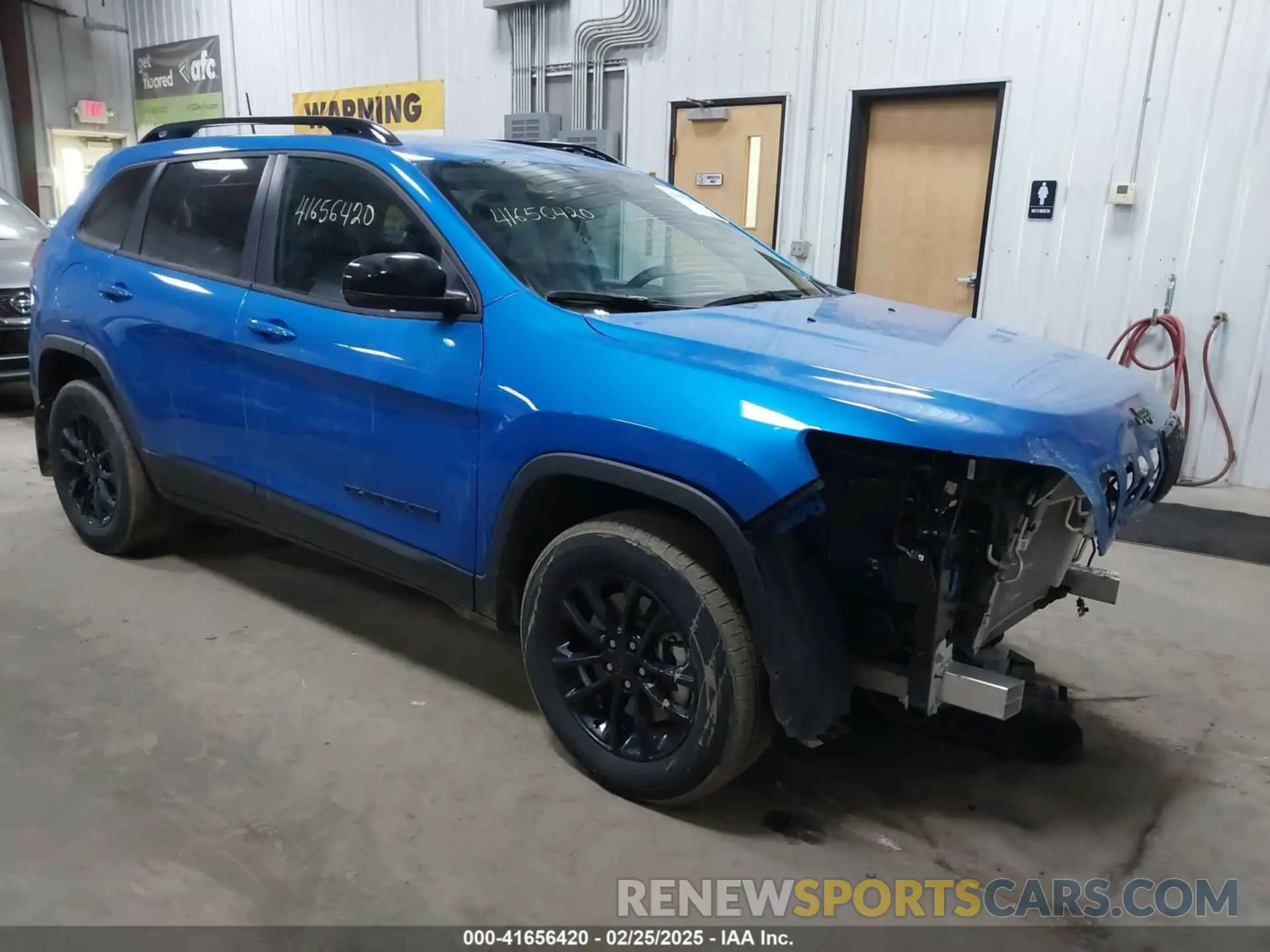 1 Photograph of a damaged car 1C4PJMMB9PD108442 JEEP CHEROKEE 2023