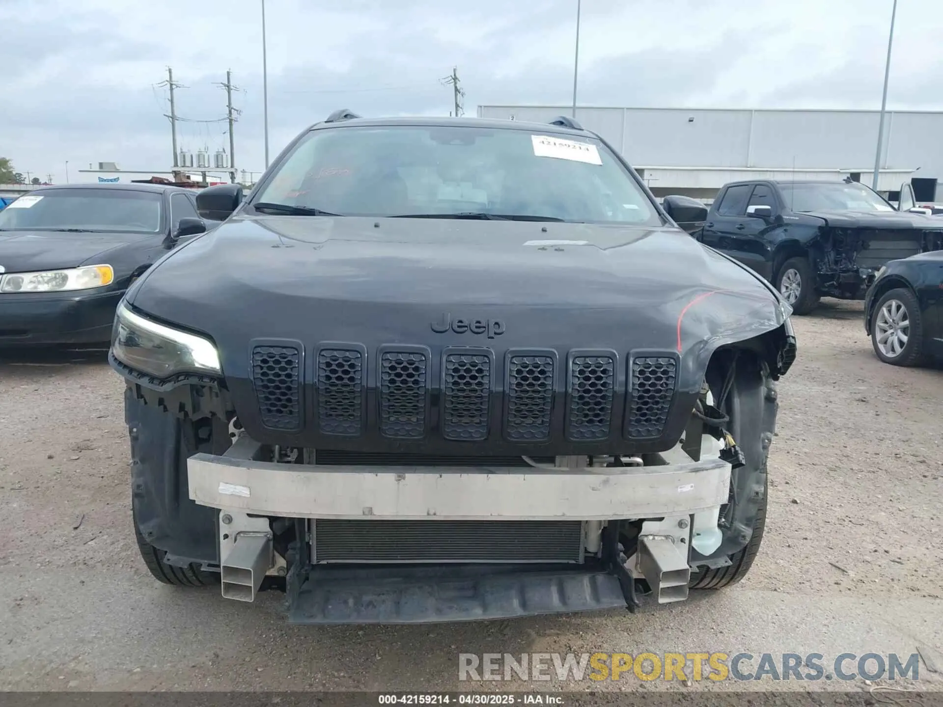 13 Photograph of a damaged car 1C4PJMMB9PD114936 JEEP CHEROKEE 2023