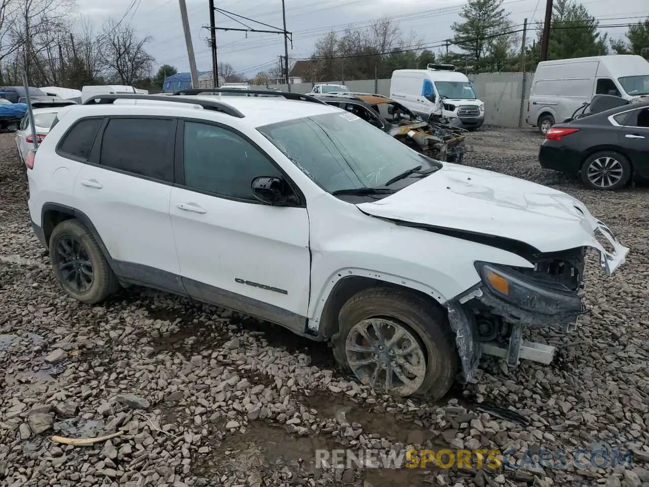 4 Photograph of a damaged car 1C4PJMMB3PD113958 JEEP CHEROKEE A 2023