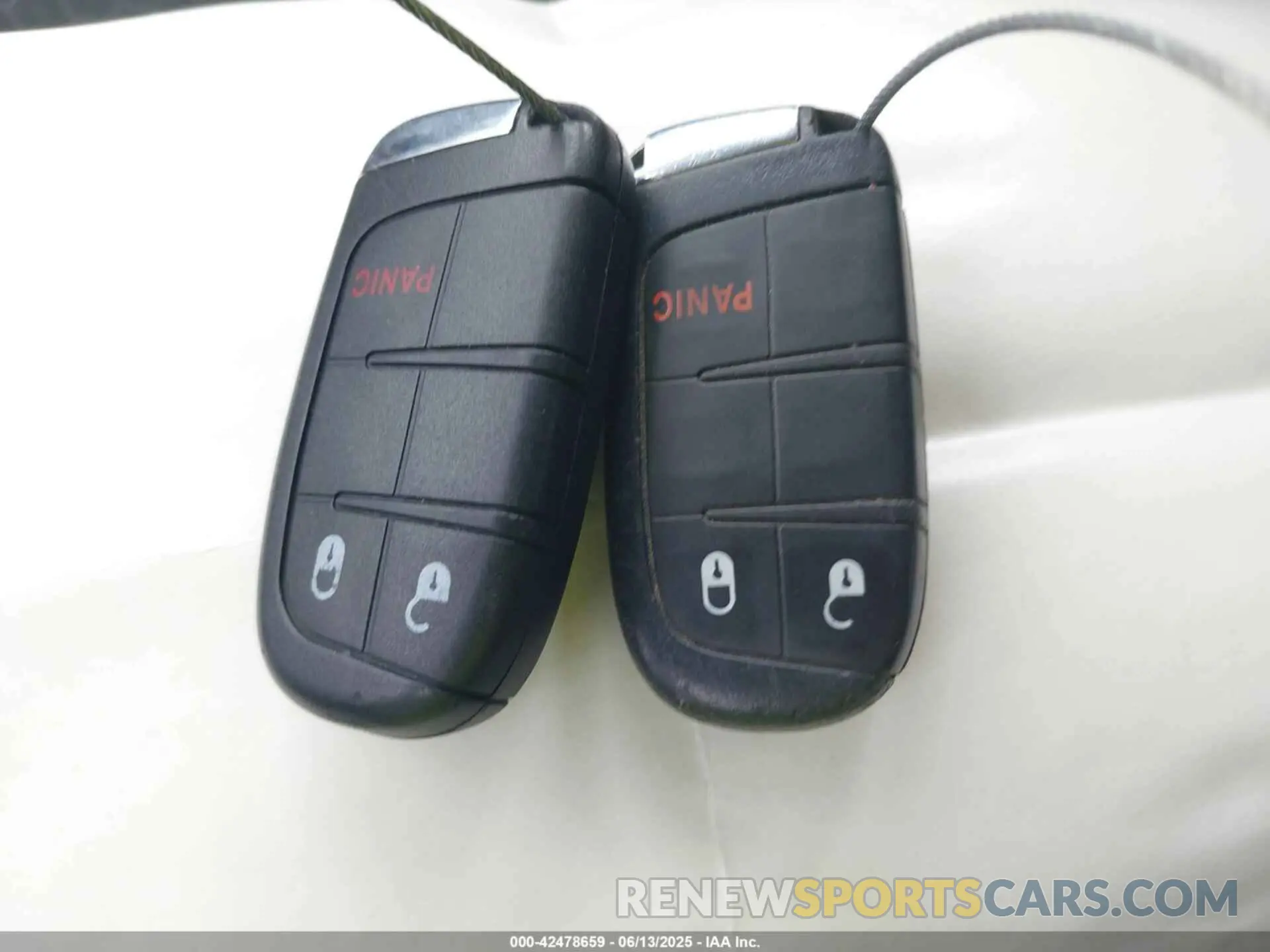 11 Photograph of a damaged car 3C4NJCAB0KT624004 JEEP COMPASS 2019