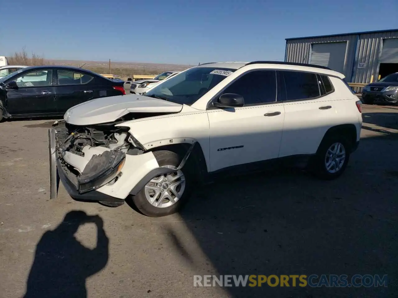 1 Photograph of a damaged car 3C4NJCAB0KT726483 JEEP COMPASS 2019