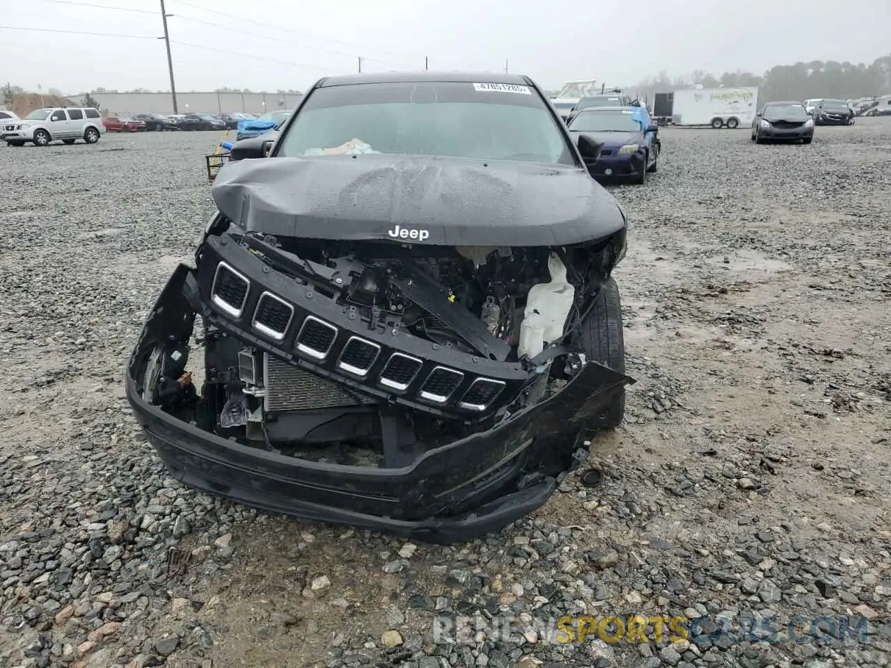 5 Photograph of a damaged car 3C4NJCAB1KT850956 JEEP COMPASS 2019