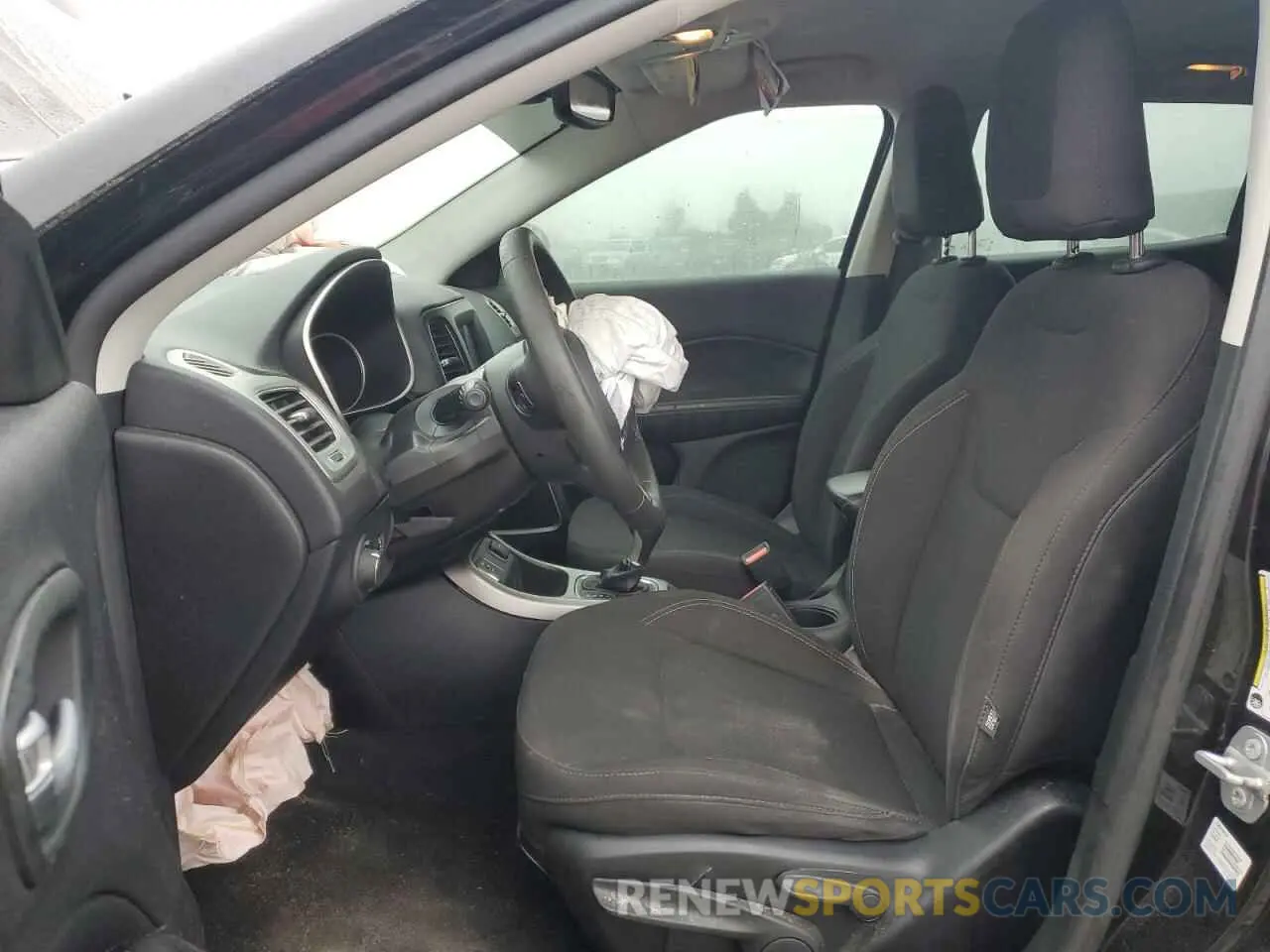 7 Photograph of a damaged car 3C4NJCAB1KT850956 JEEP COMPASS 2019