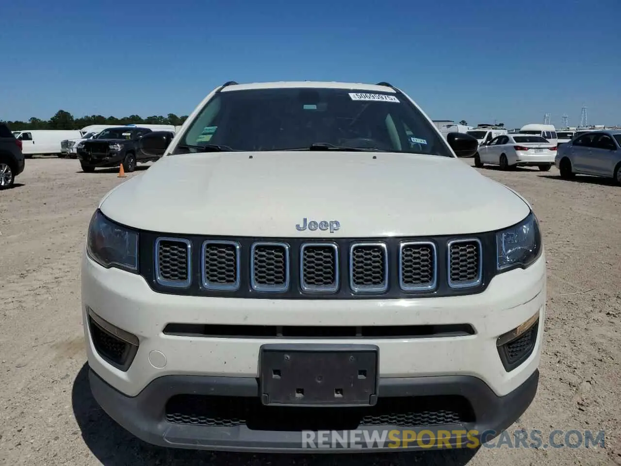 5 Photograph of a damaged car 3C4NJCAB2KT699951 JEEP COMPASS 2019
