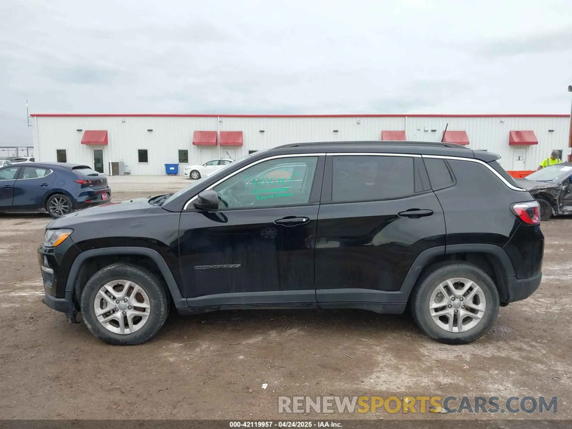 14 Photograph of a damaged car 3C4NJCAB2KT848049 JEEP COMPASS 2019