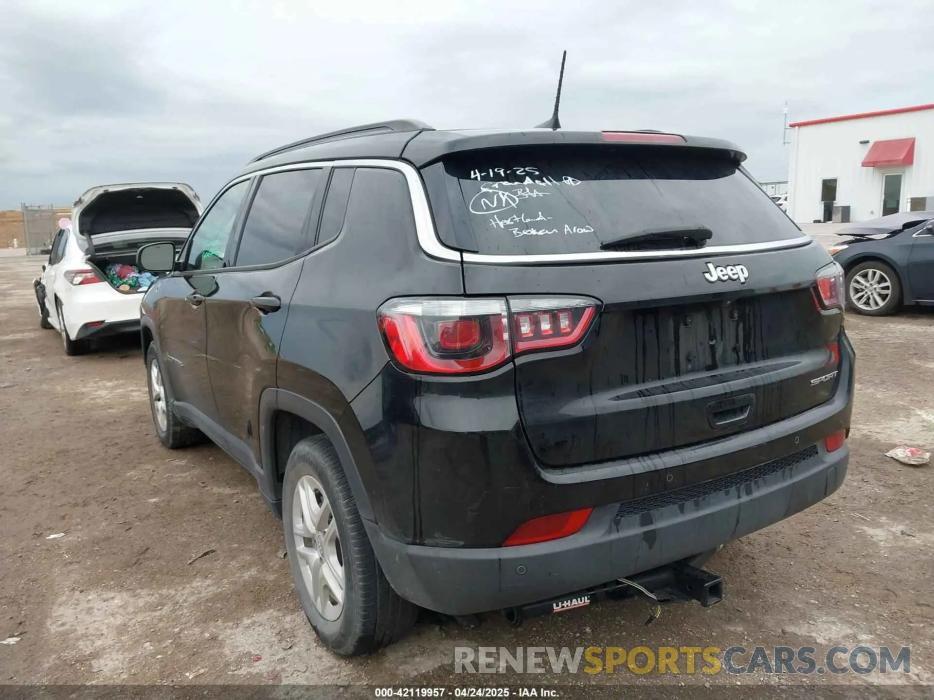 3 Photograph of a damaged car 3C4NJCAB2KT848049 JEEP COMPASS 2019