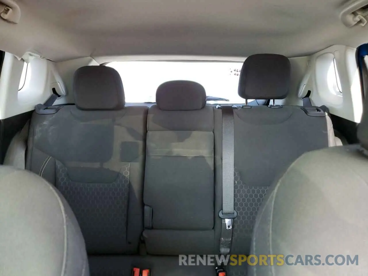 10 Photograph of a damaged car 3C4NJCAB3KT711721 JEEP COMPASS 2019