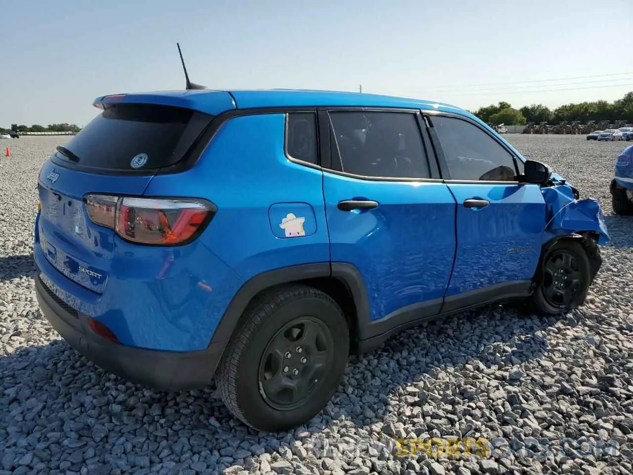 3 Photograph of a damaged car 3C4NJCAB3KT711721 JEEP COMPASS 2019