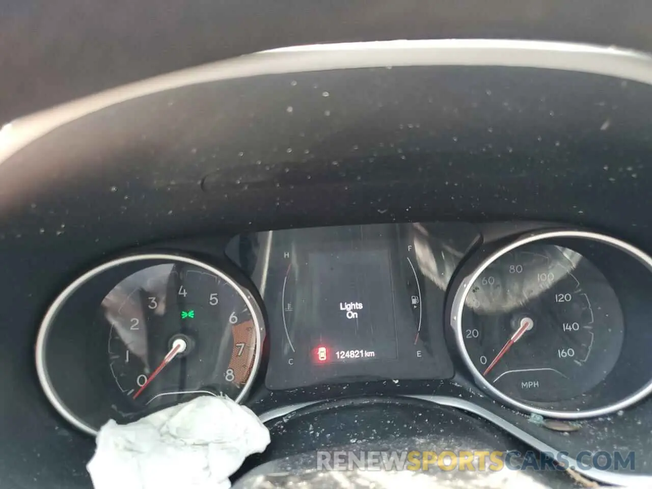 9 Photograph of a damaged car 3C4NJCAB4KT736692 JEEP COMPASS 2019