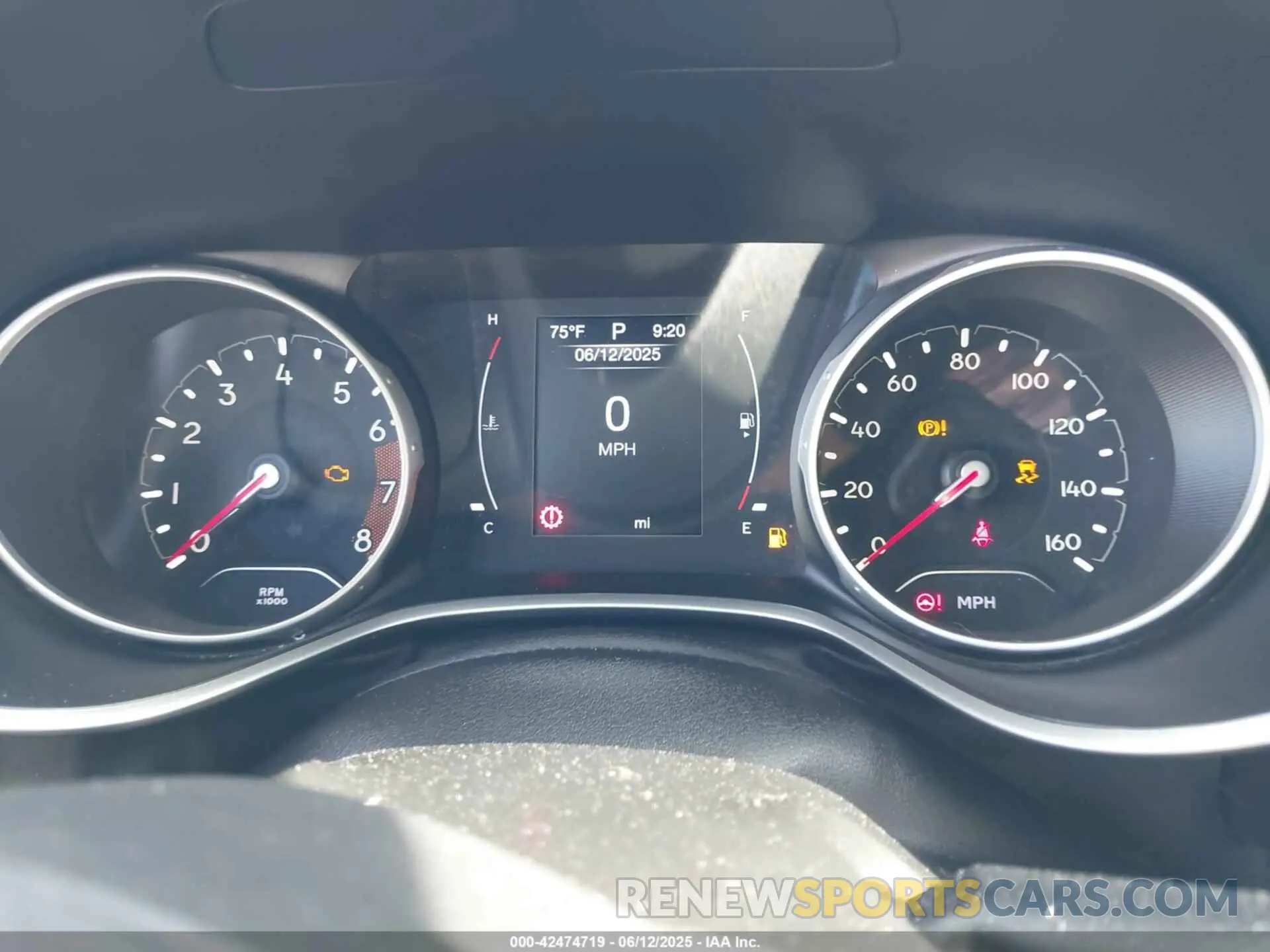 7 Photograph of a damaged car 3C4NJCAB8KT652360 JEEP COMPASS 2019